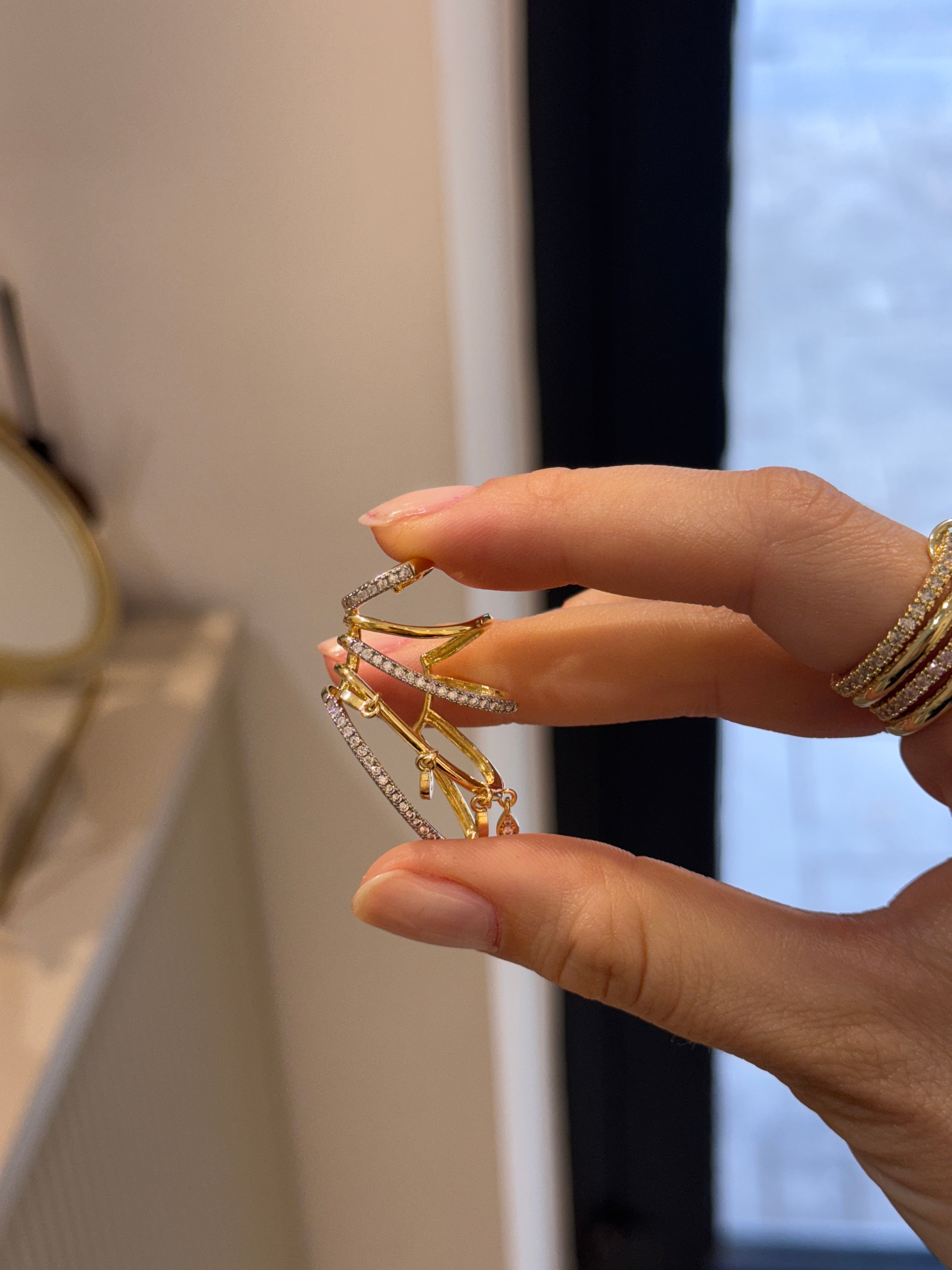 Sallantılı Earcuff
