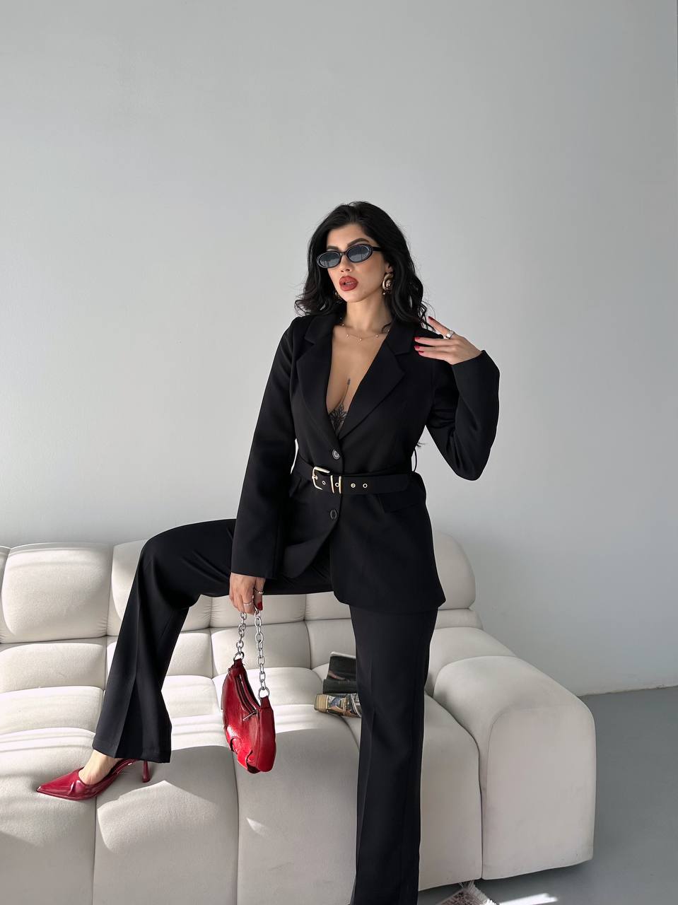 Kadın  Kemerli Blazer Ceket Pantolon Takım - Siyah