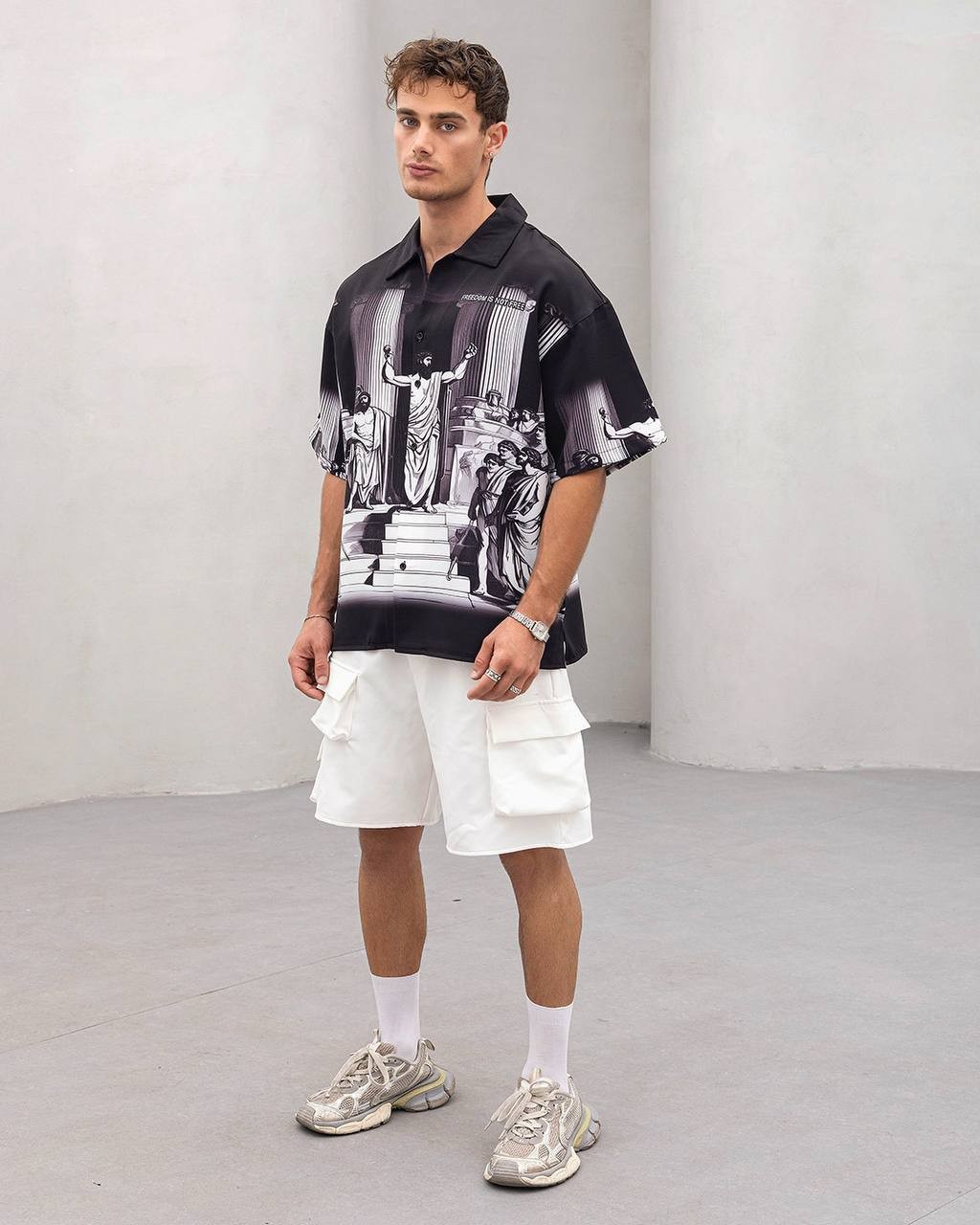 Erkek Oversize Kısa Kollu Desenli Gömlek – Antik Yunan Temalı Print