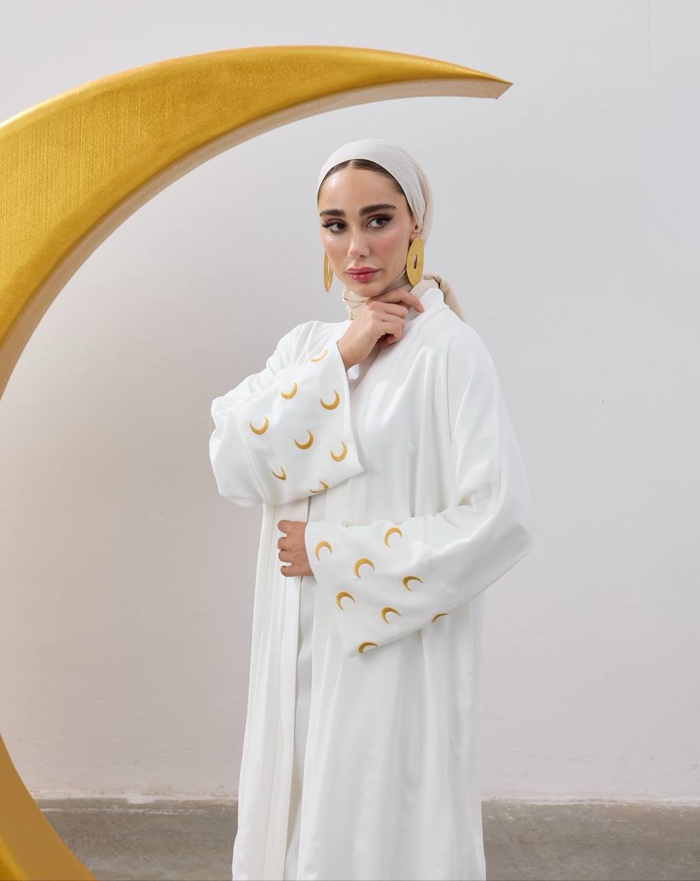 CREP KUMAŞ TASARIM UZUN ABAYA KİMONO  - Beyaz