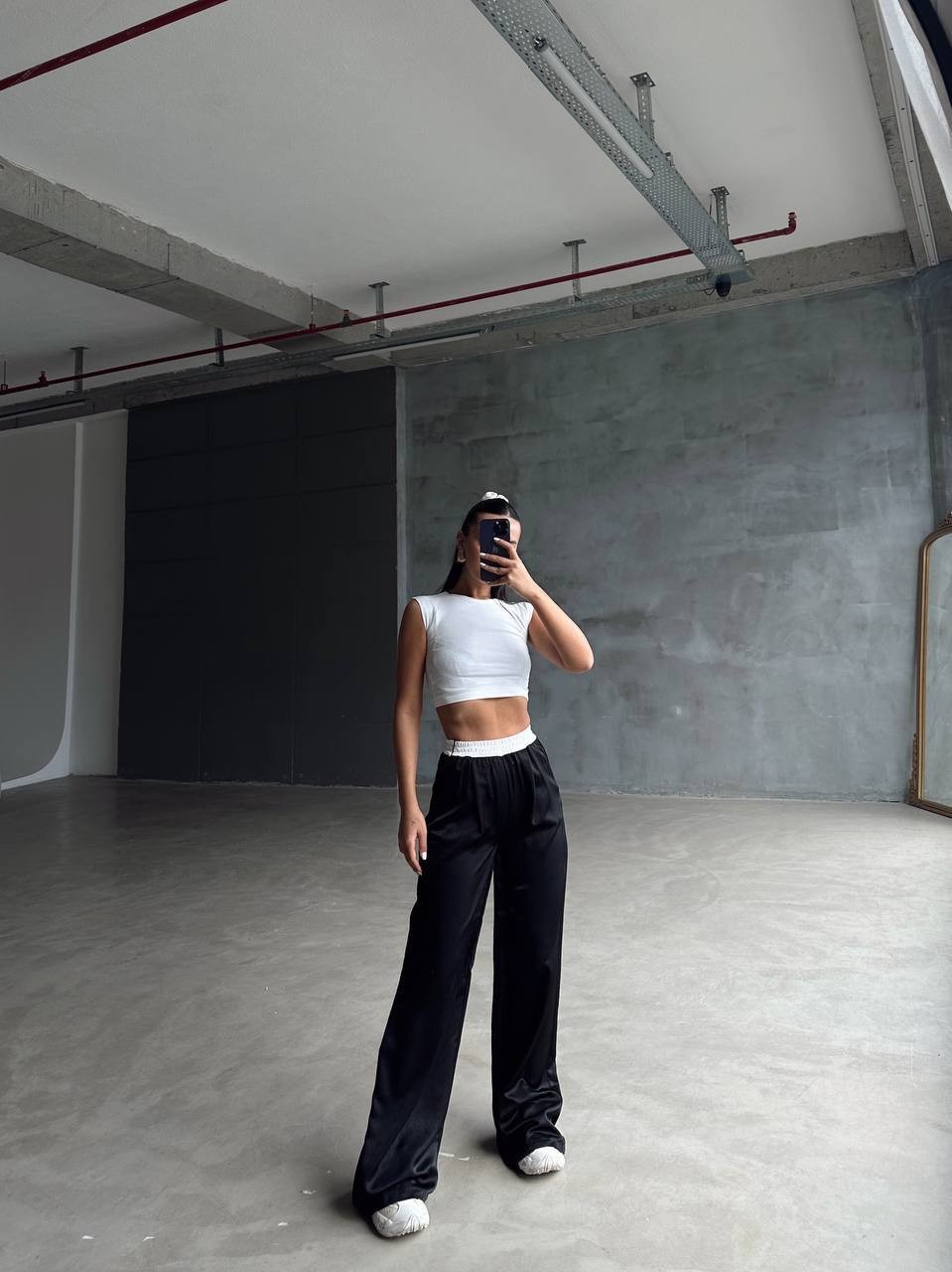 Geniş Paça Kadın Pantolon – Yüksek Bel, Lastikli Bel Spor ve Günlük Pantolon