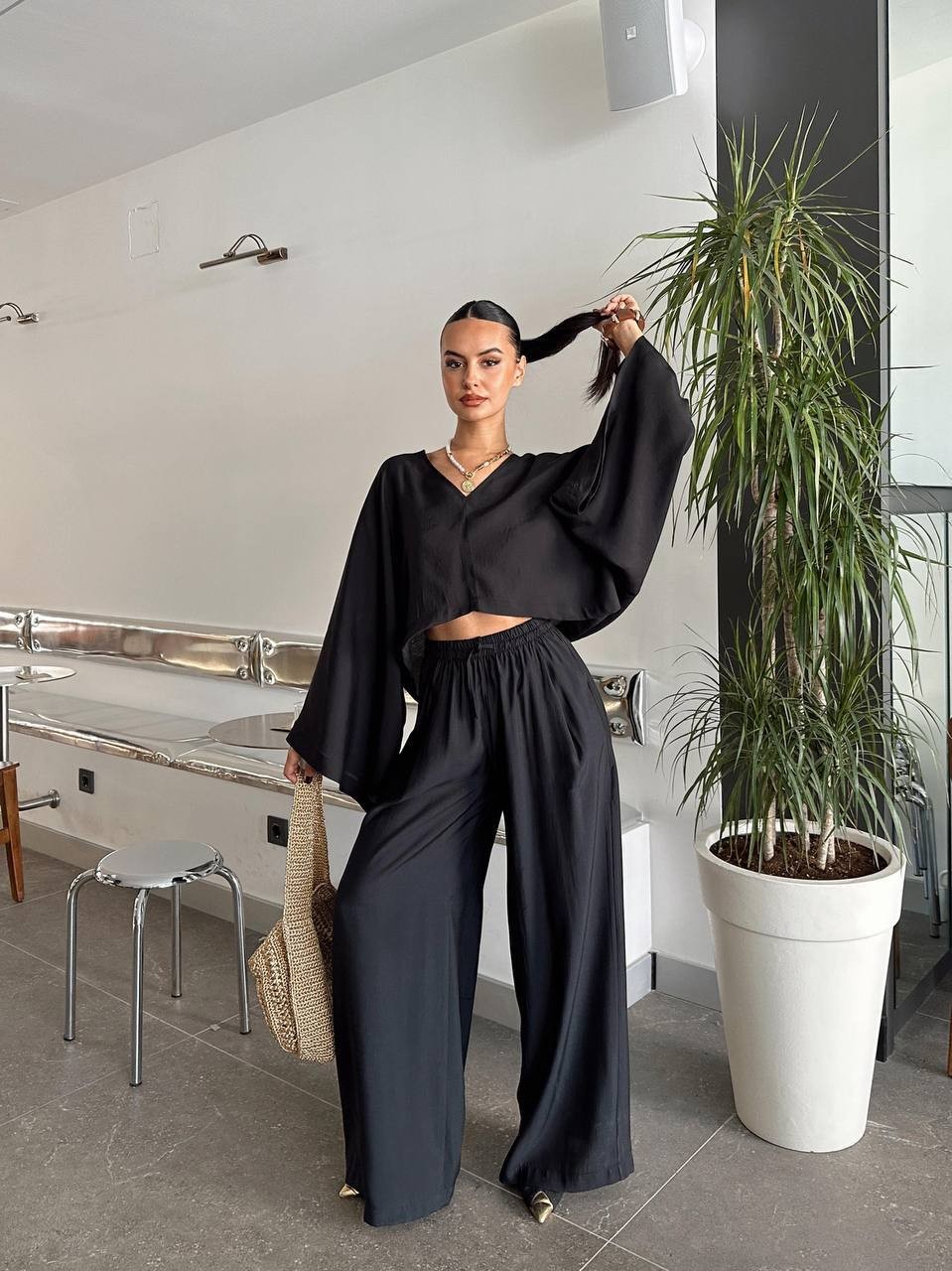  Oversize Crop Bluz ve Geniş Paça Pantolon Takım – Kadın İkili Takım - Siyah