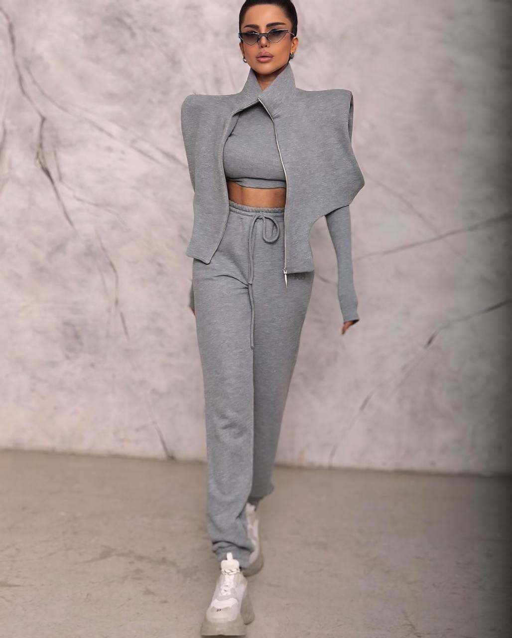 Gri Oversize Kadın Spor Takım – Crop Top & Fermuarlı Sweat Eşofman Set - Gri