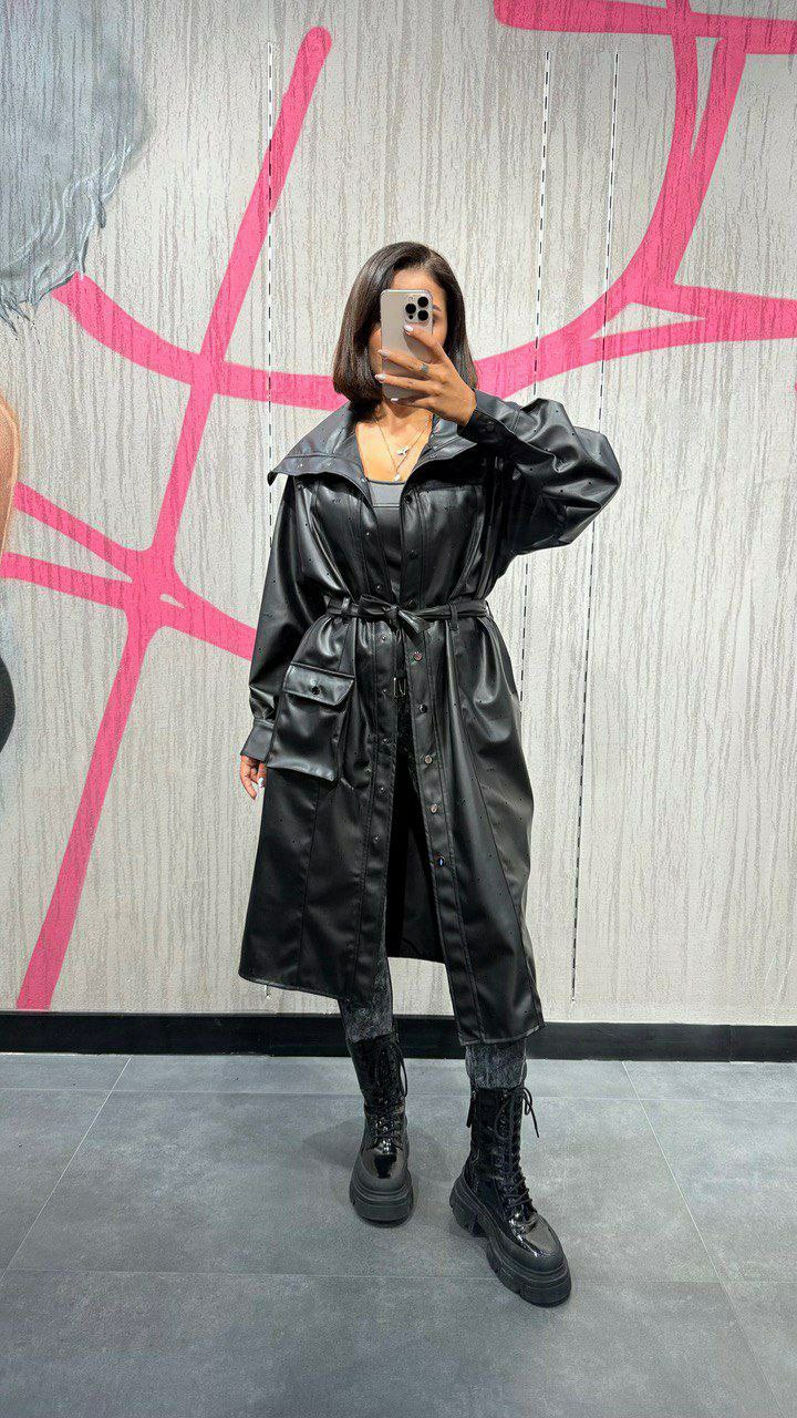 Oversize Uzun Deri Ceket – Kuşaklı Şehir Stili