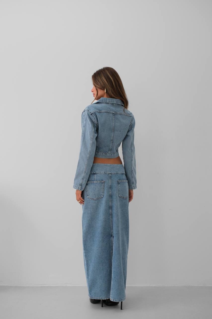 KEMER DETAYLI  YIRTMAÇLI MAXİ KOT ETEK VE FERMUARLI CROP CEKET TAKIM