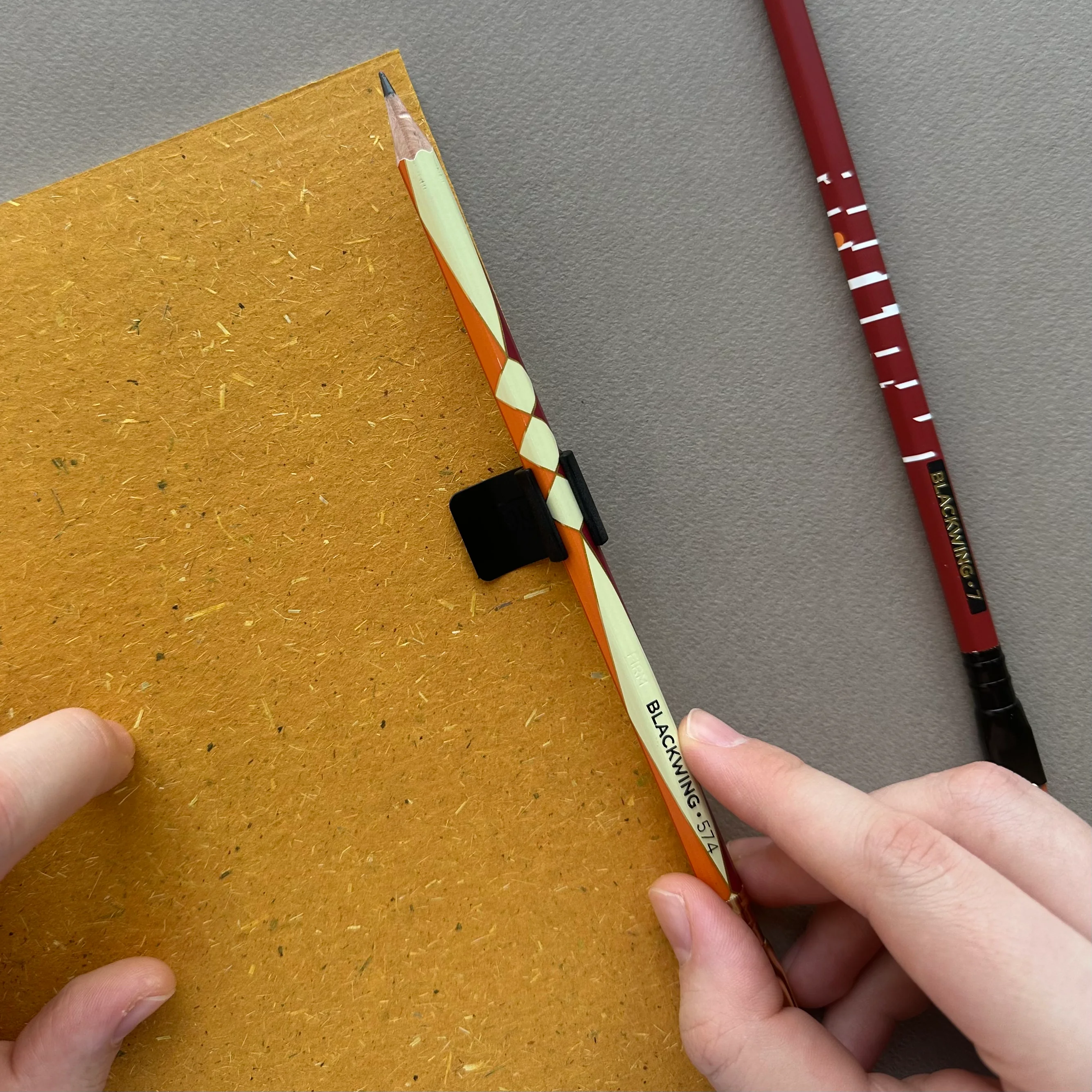 Blackwing Defter - Kalem Klipsi