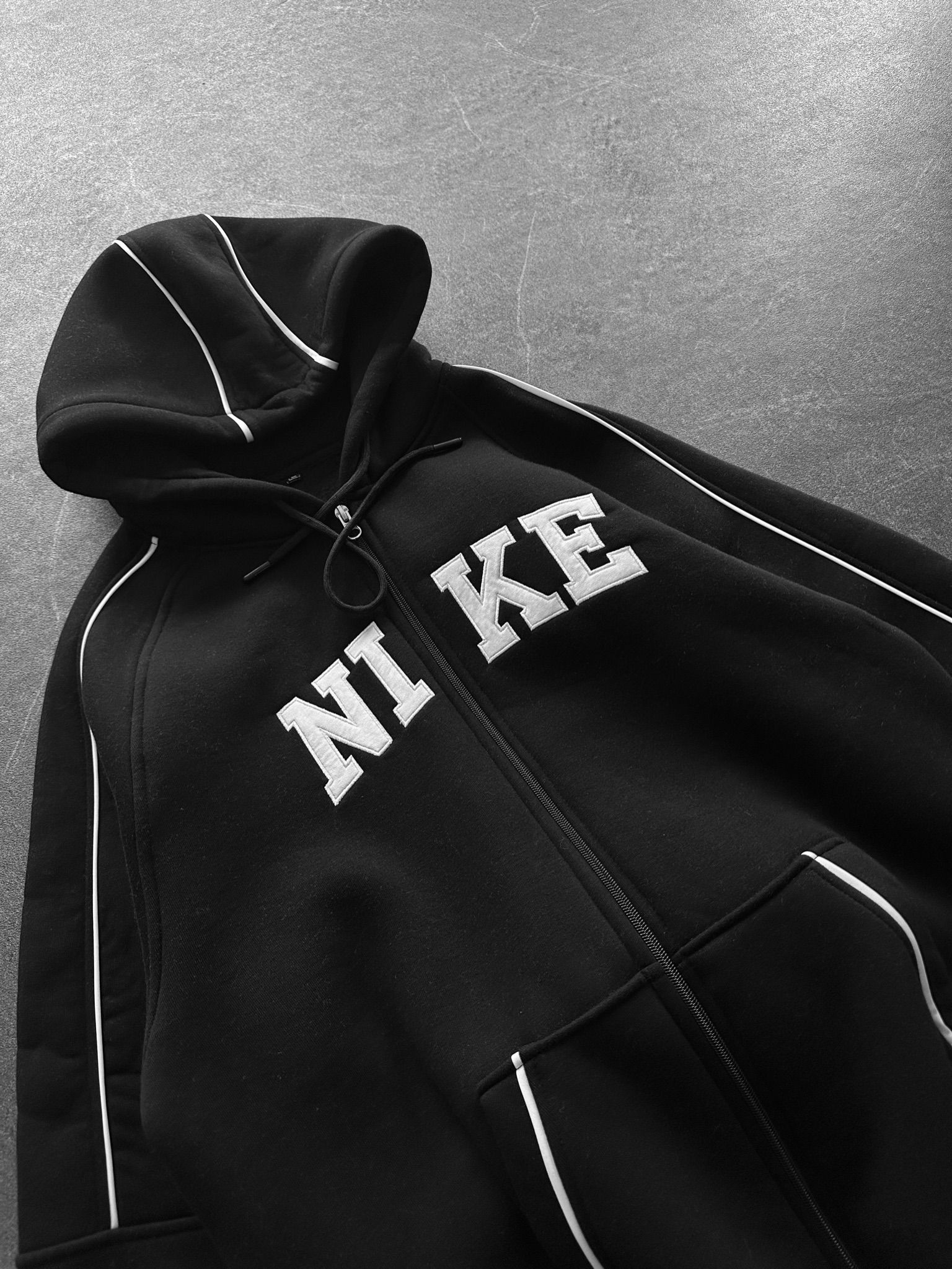 Nıke Yazılı Hırka - Siyah