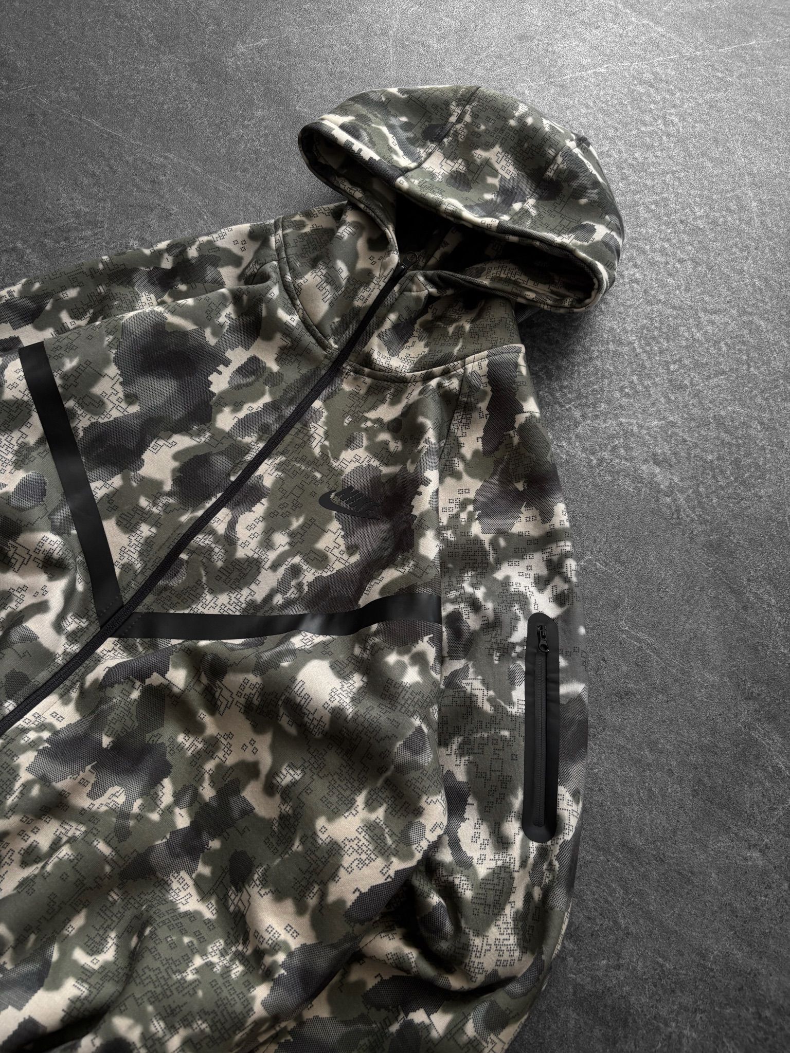 Nike Kamuflaj Tech Hırka