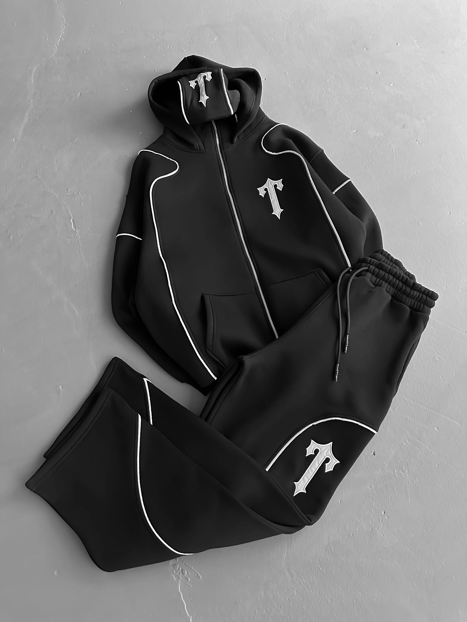 Siyah Biyeli Trapstar Eşofman Takımı