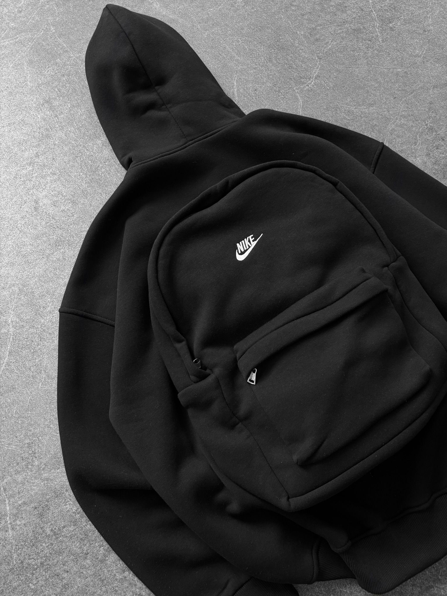 Nike Çantalı Sweat- Siyah