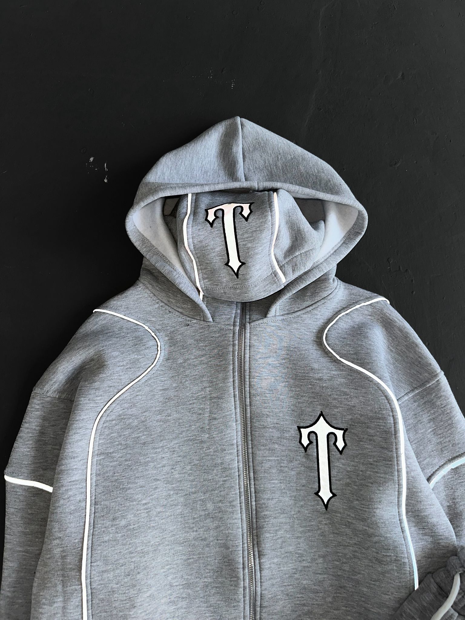 Gri Biyeli Trapstar Eşofman Takımı