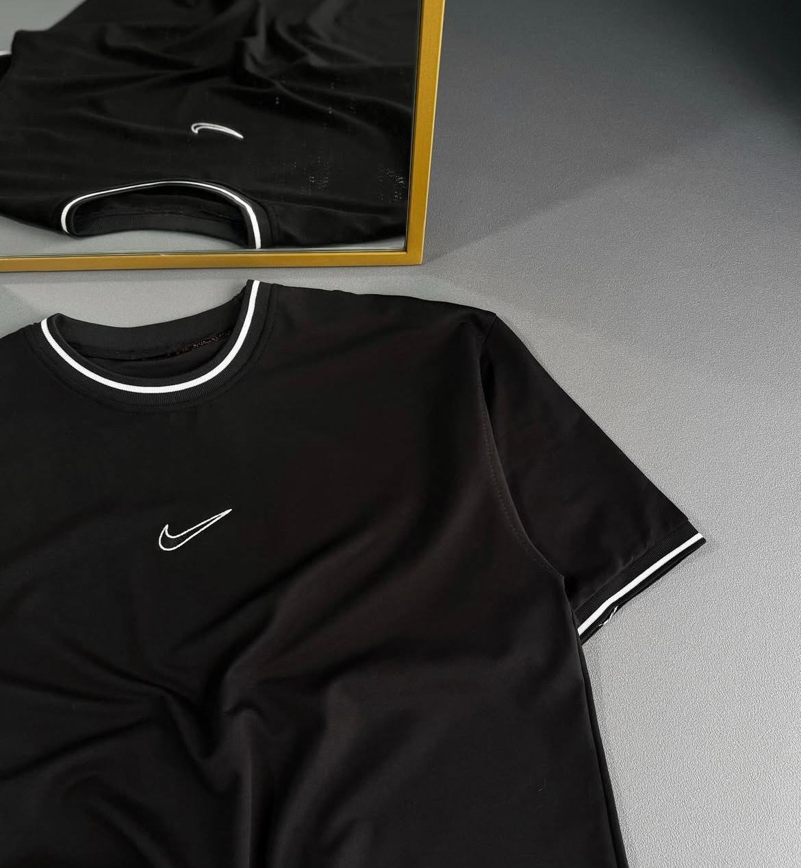 Nakış Logo Amblemli T-Shirt