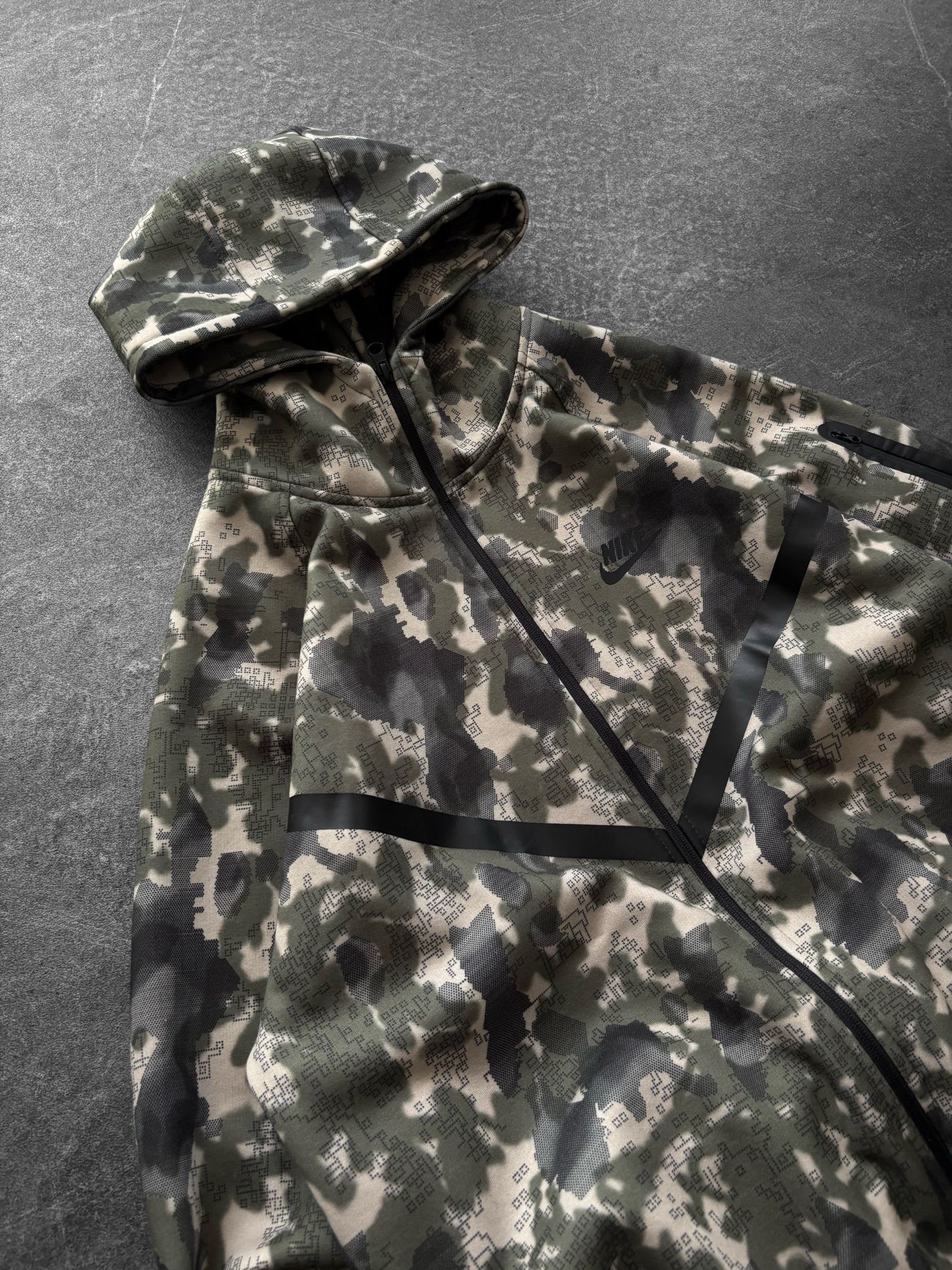 Nike Kamuflaj Tech Hırka