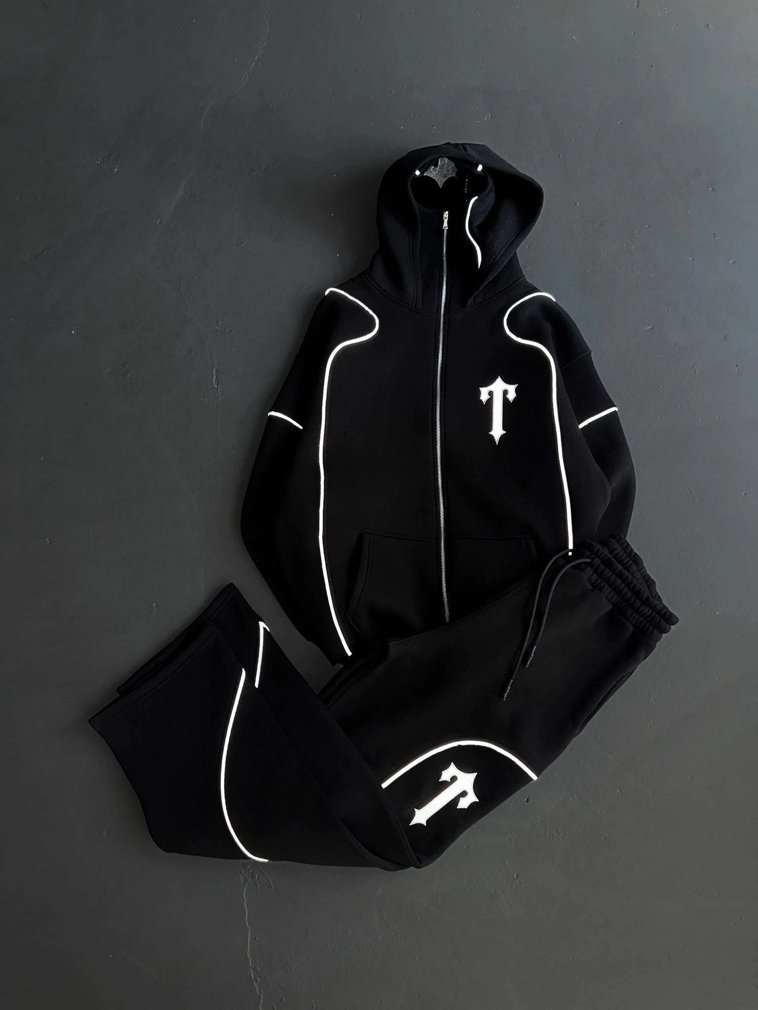 Siyah Biyeli Trapstar Eşofman Takımı