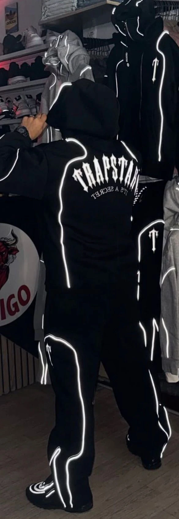 Siyah Biyeli Trapstar Eşofman Takımı