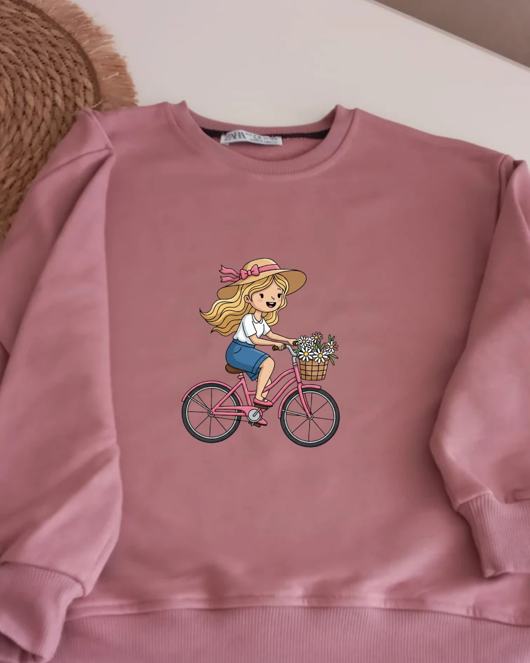 Kız Çocukları İçin Bisikletli Kız Baskılı Pudra Rengi Sweatshirt - 5-6 Yaş
