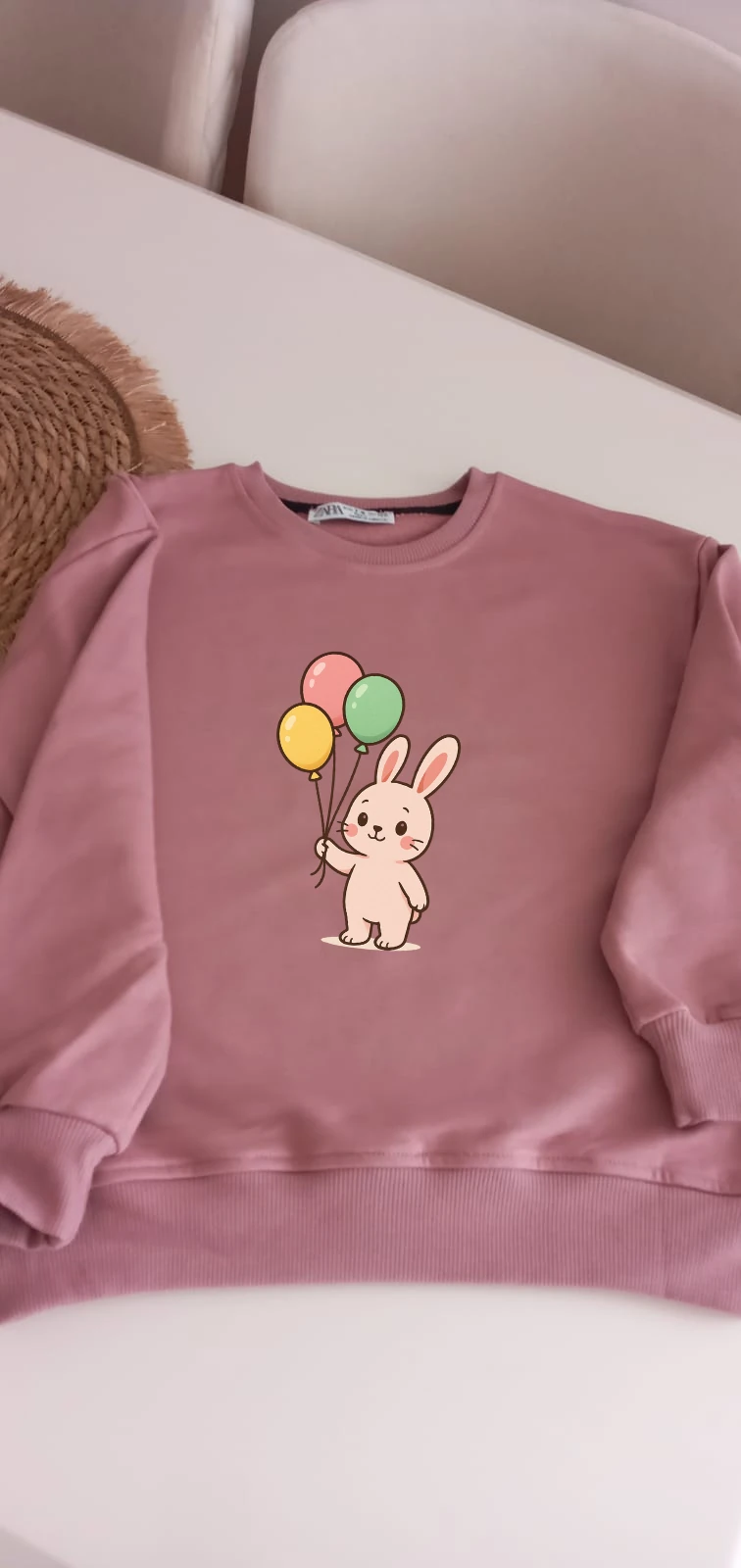 Kız Çocukları İçin Balonlu Tavşan Baskılı Pudra Rengi Sweatshirt - 7-8 Yaş