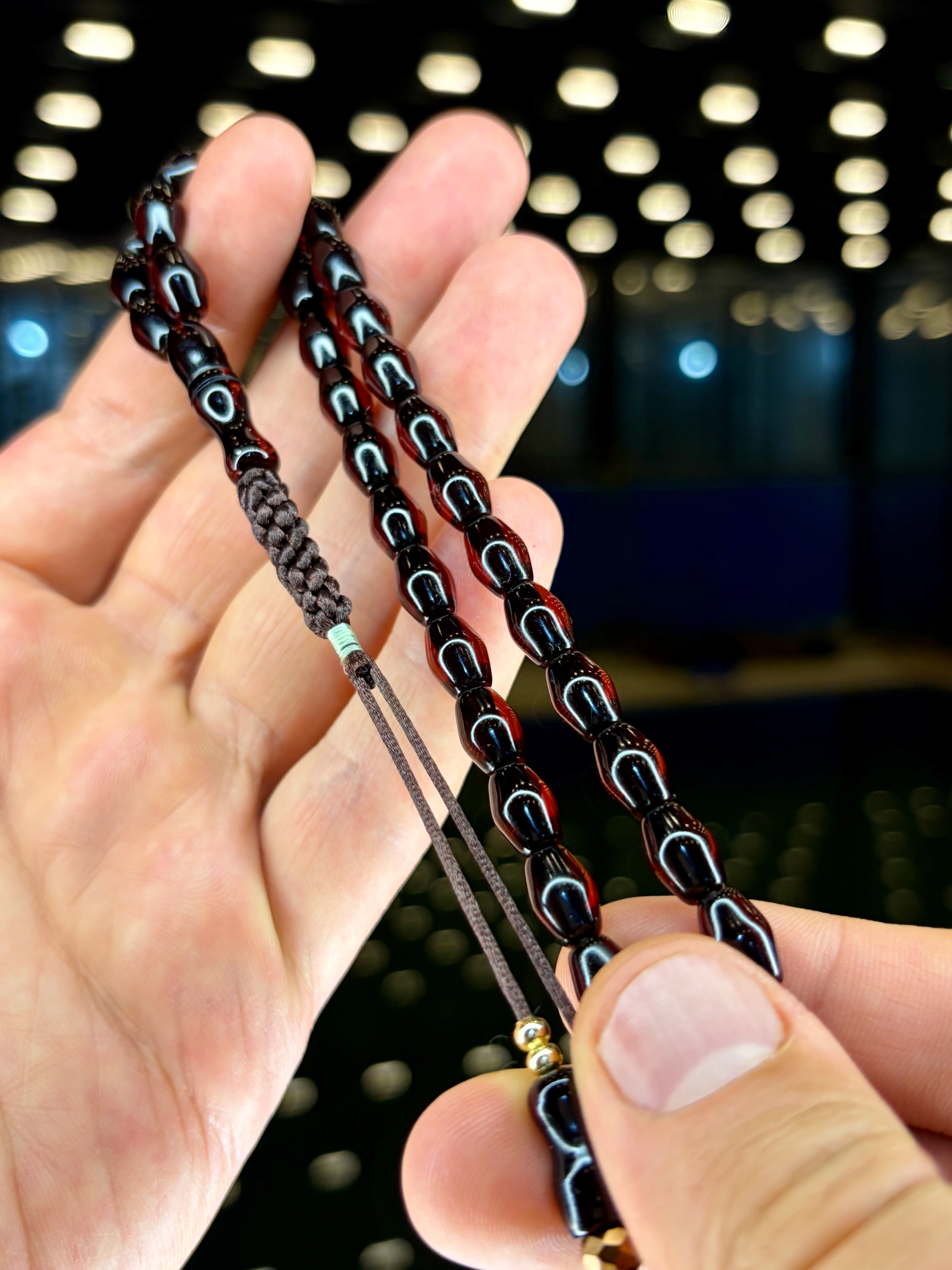 EL İŞÇİLİĞİ ÖRGÜLÜ KAPSÜL KESİM SIKMA KEHRİBAR TESBİH