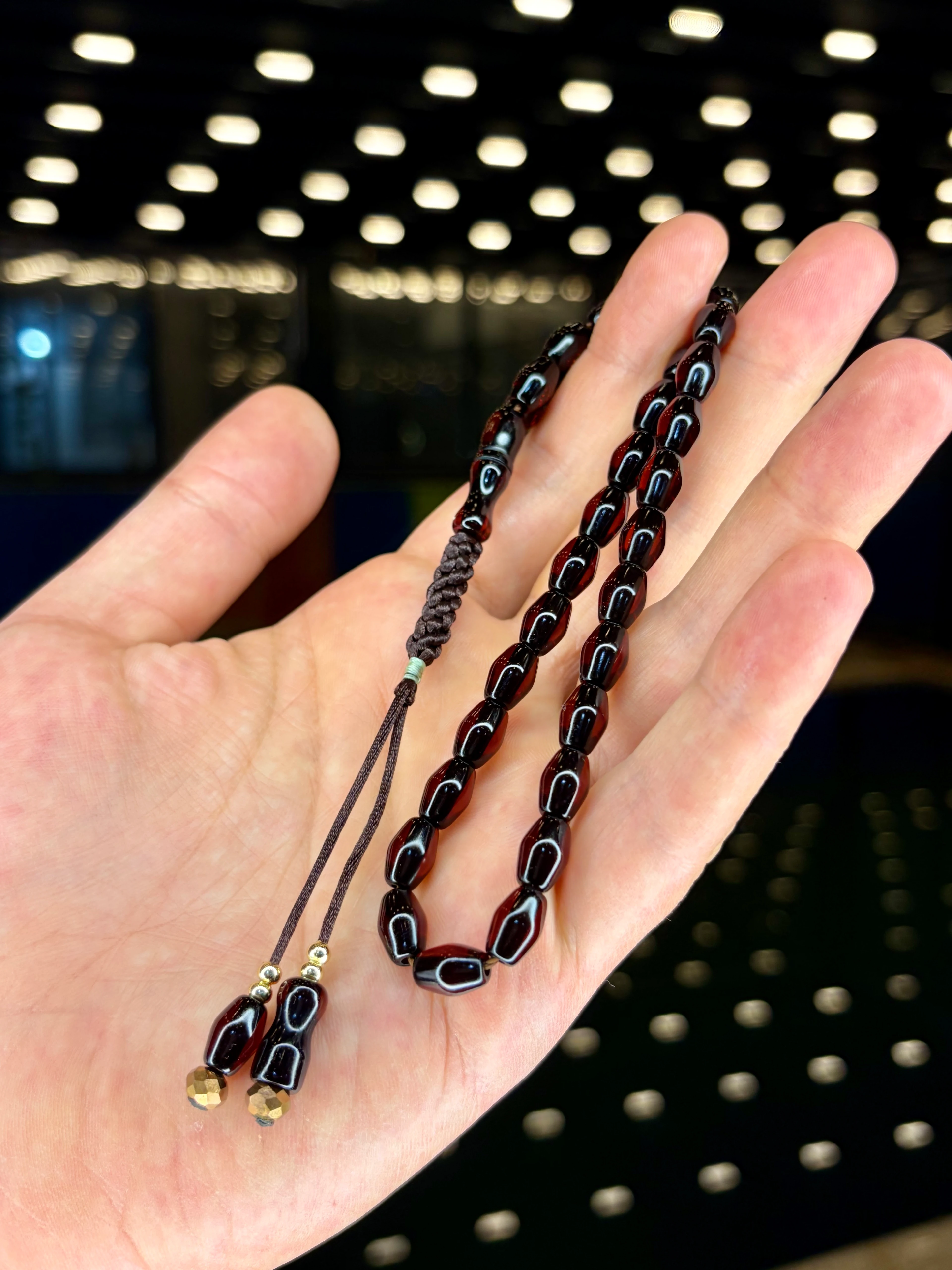 EL İŞÇİLİĞİ ÖRGÜLÜ KAPSÜL KESİM SIKMA KEHRİBAR TESBİH