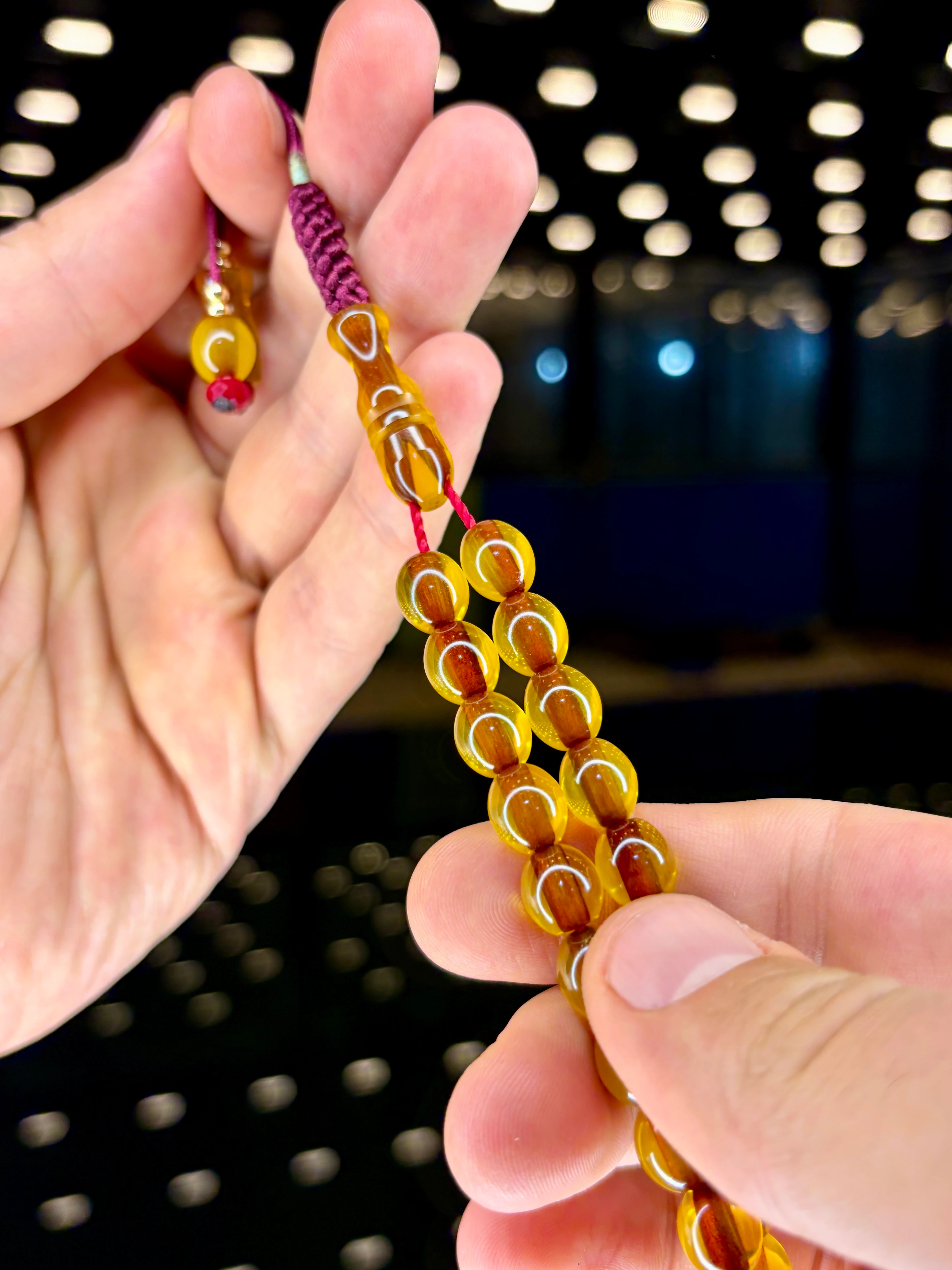 EL İŞÇİLİĞİ ÖRGÜLÜ KÜRE KESİM SIKMA KEHRİBAR TESBİH