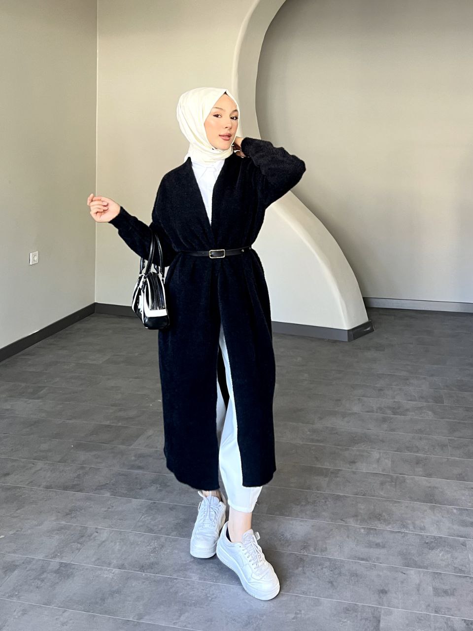 SELİN Uzun Kemerli Oversize Triko Yünlü Hırka - Siyah