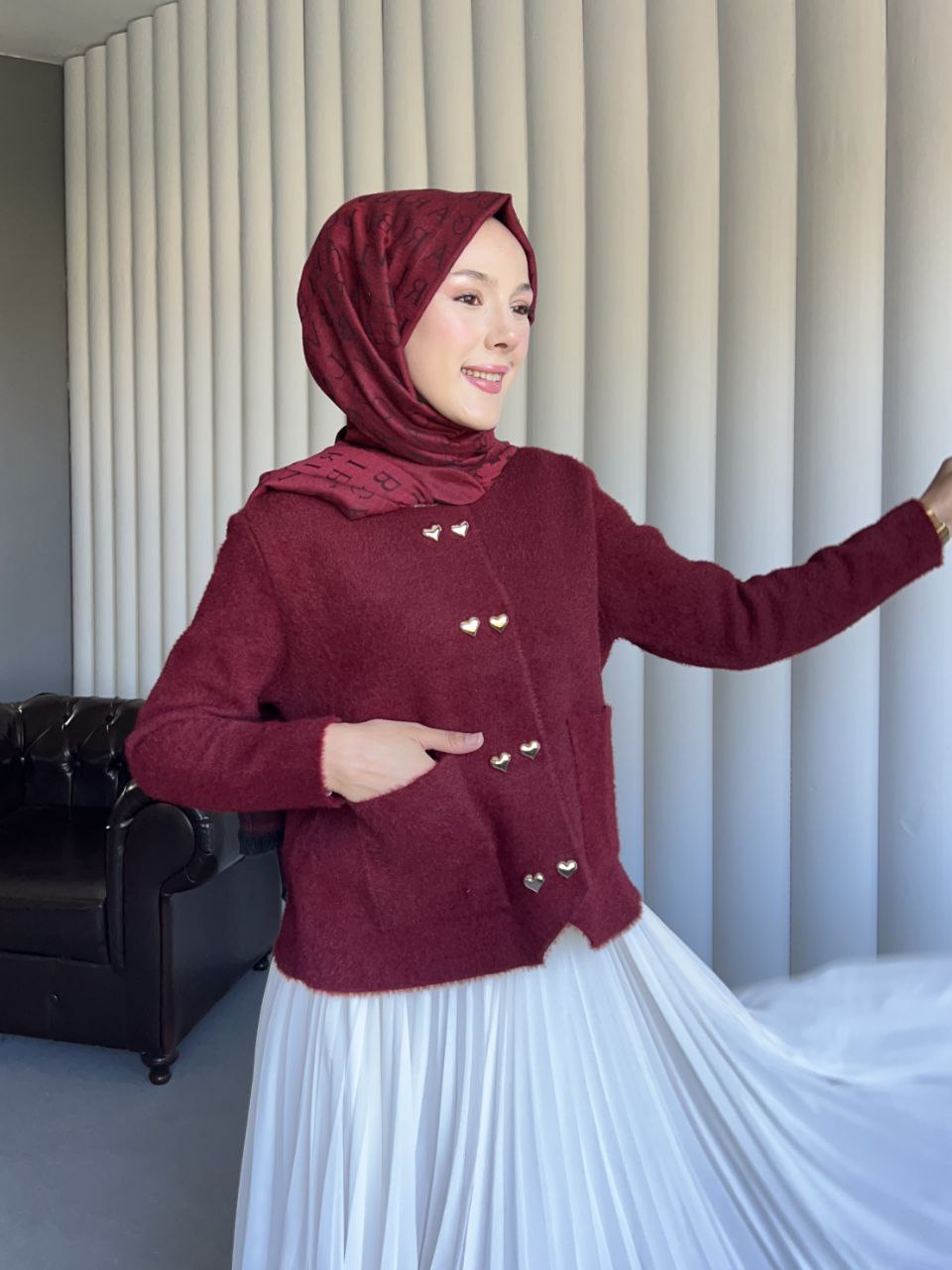 KÜBRA Kalp Düğme Detaylı Cepli Triko Ceket - Bordo