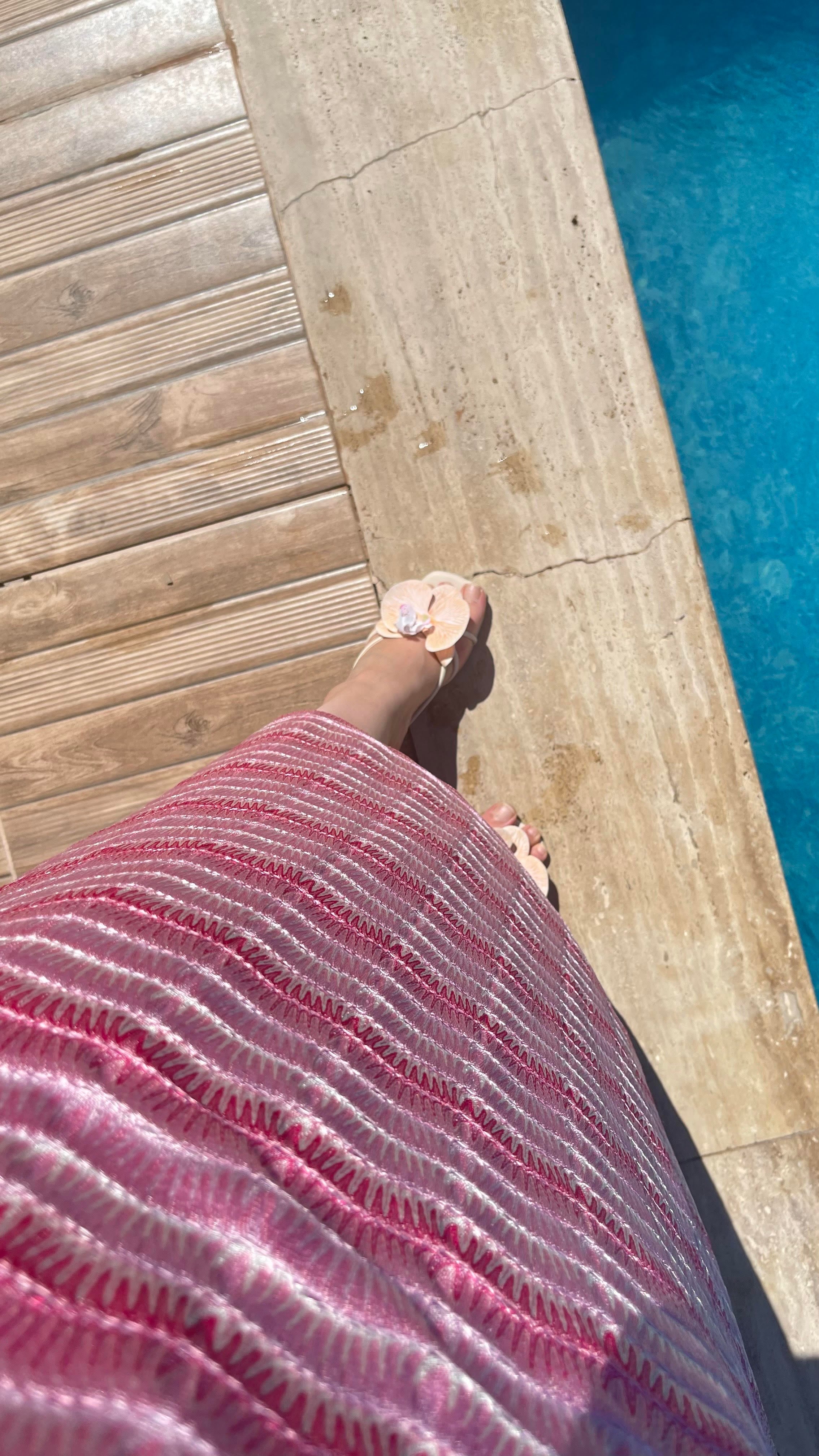 PEMBE İçlikli Dantel Elbise