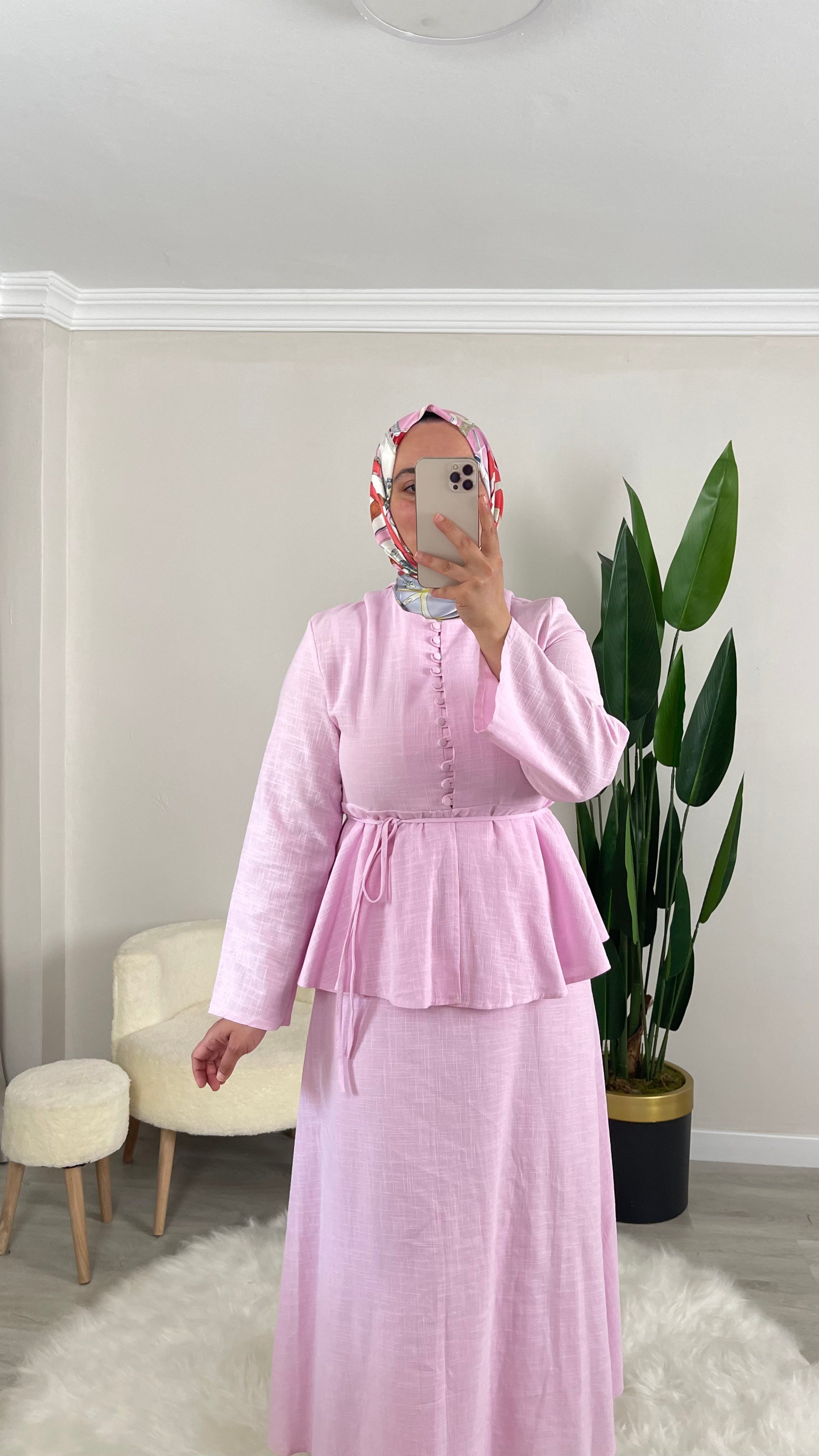QUENN BRİT DÜĞMELİ SEYYAR KEMERLİ ELBİSE