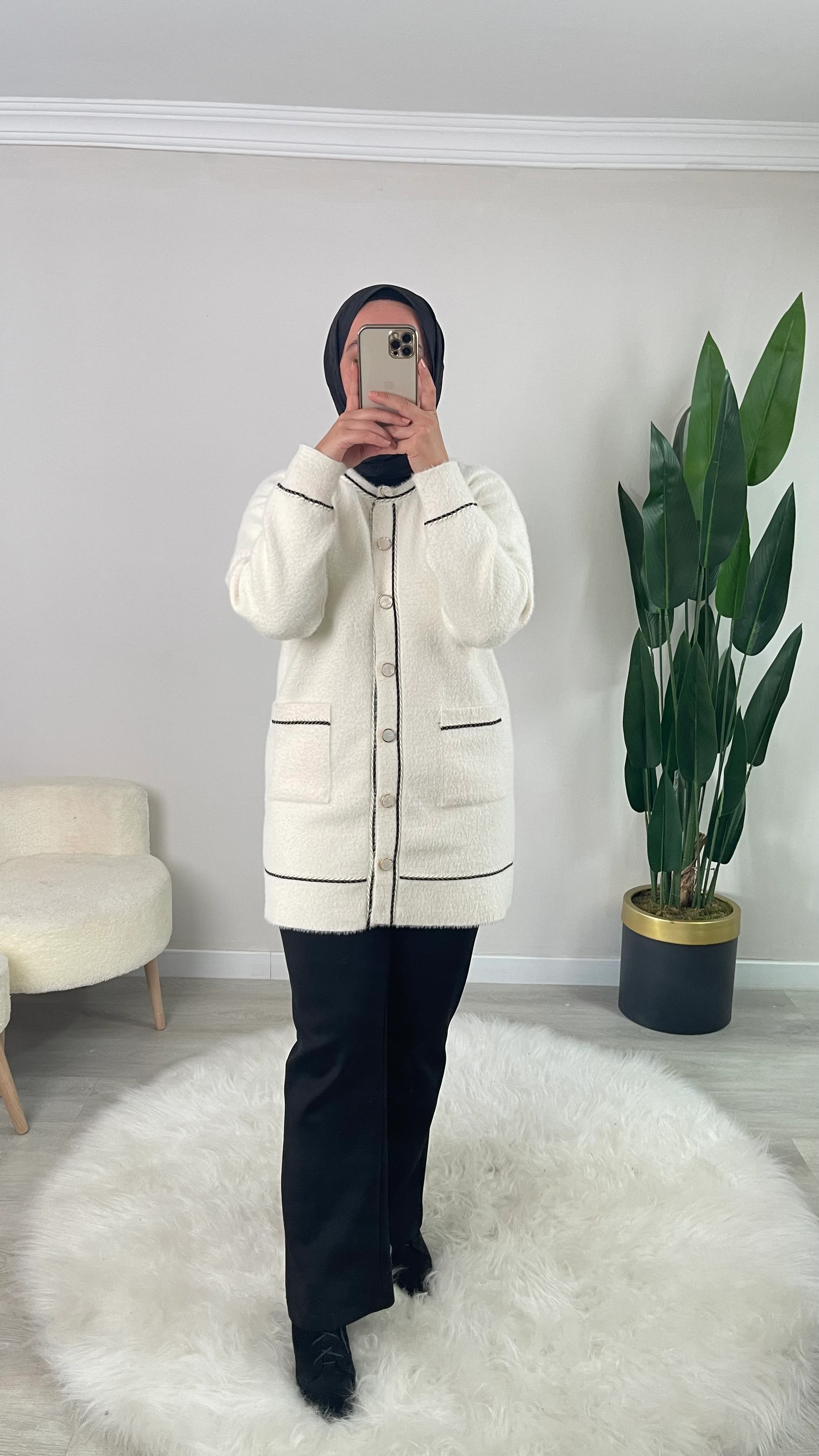 ESRA Angora Bisiklet Yaka Düğmeli Cepli Hırka - Krem