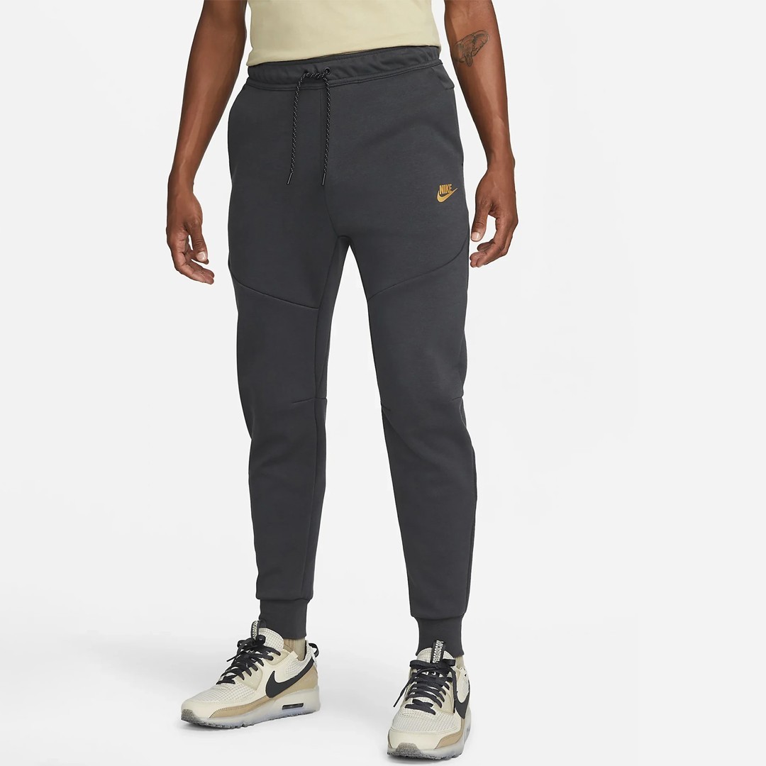 Dark Smoke Grey/Safety Orange