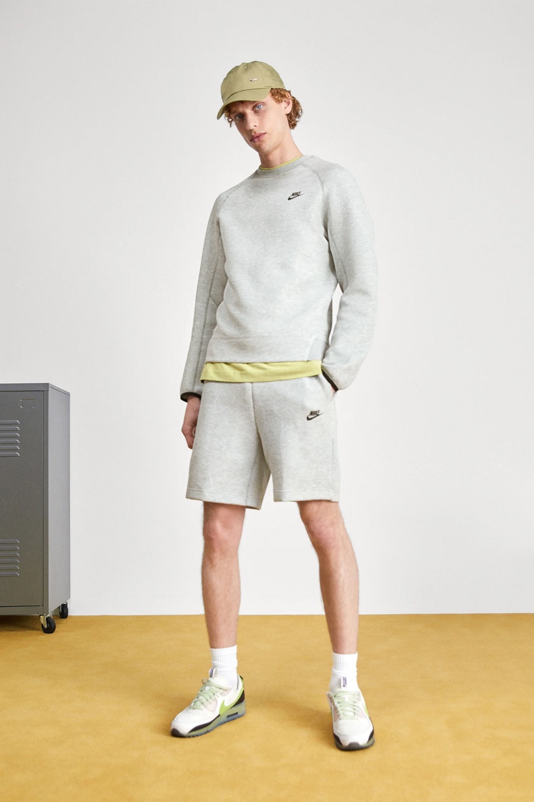 Yeni Tech Fleece Şort - Gri