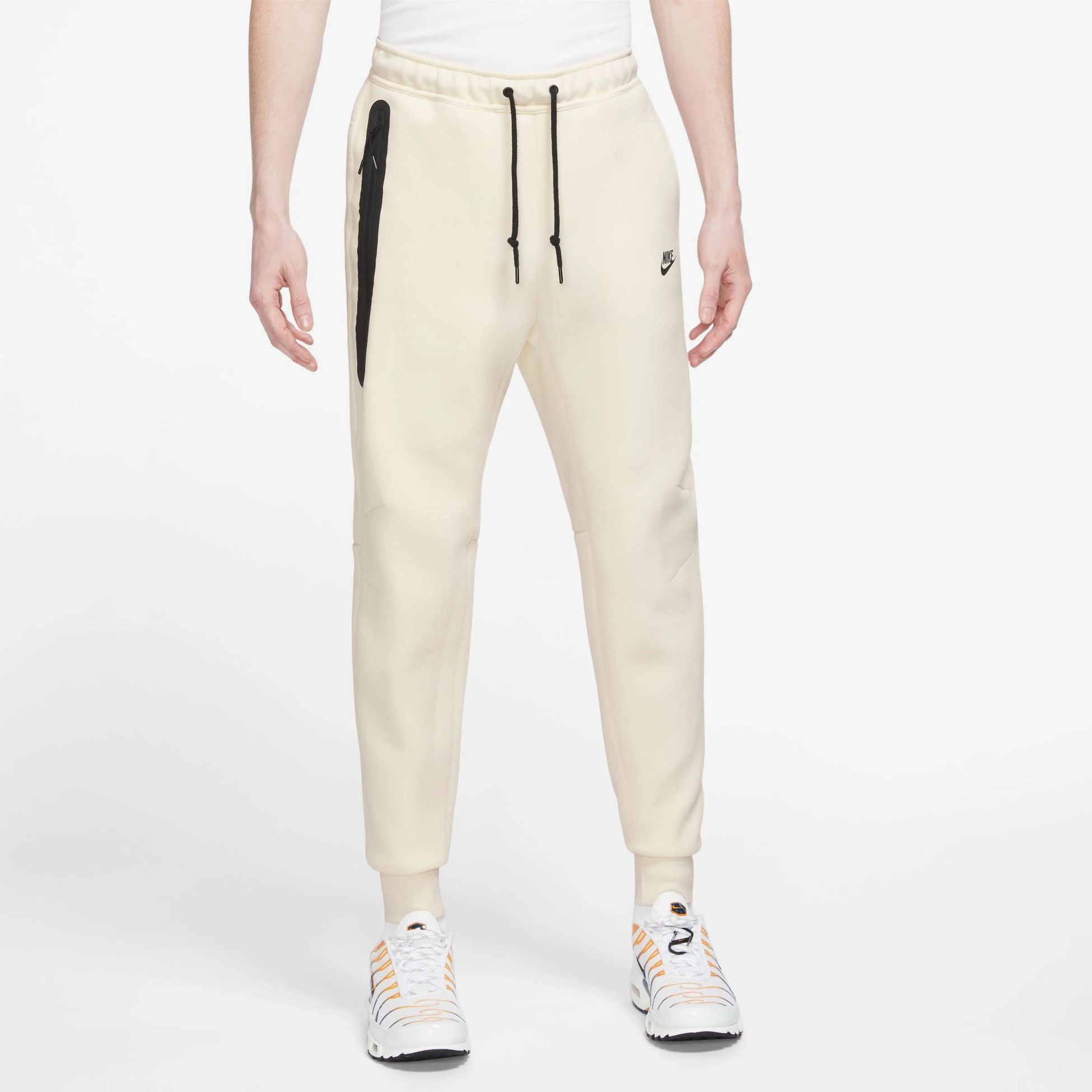 Tech Fleece Joggers - Coconut Milk/Siyah