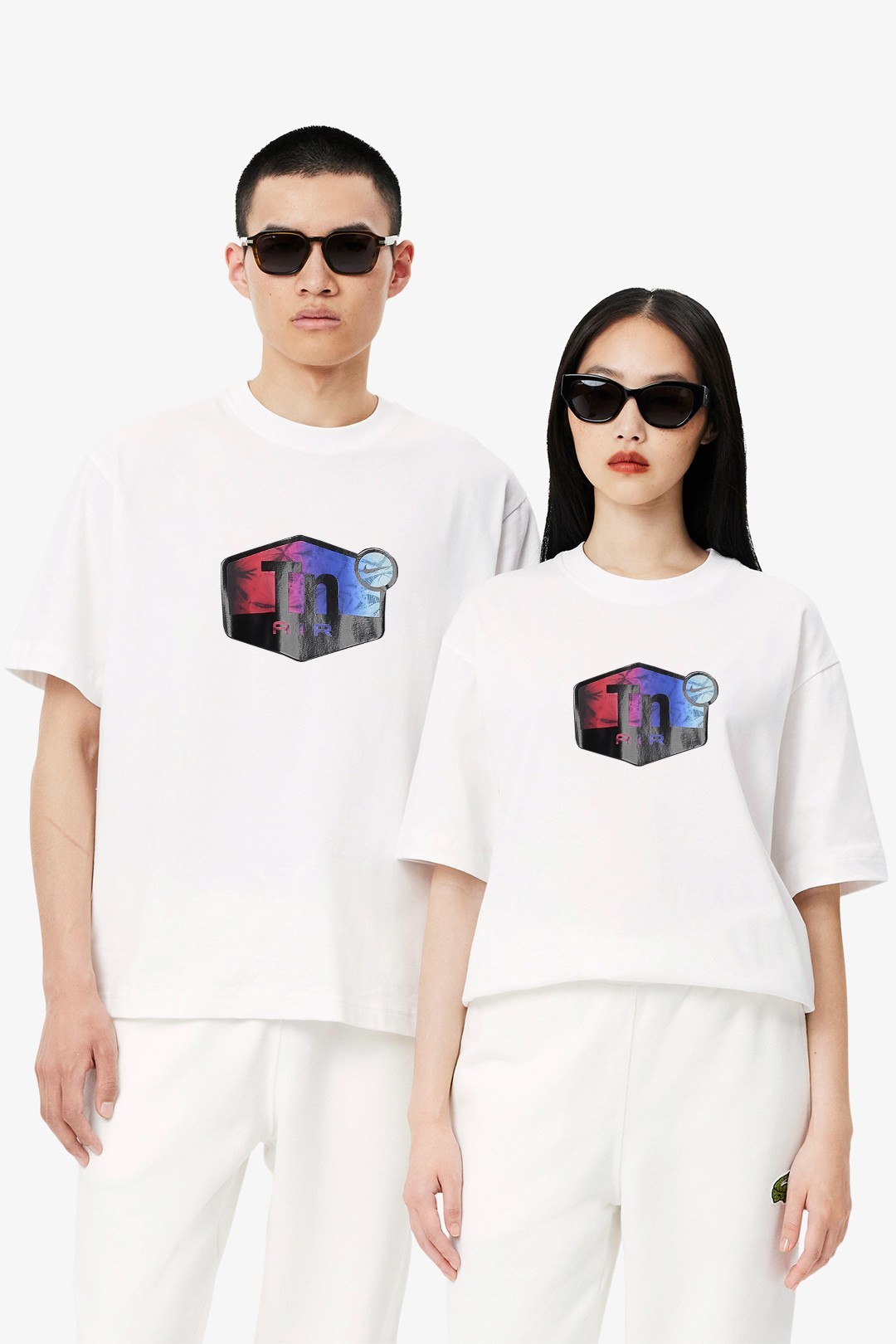 Tuned Graphic T-Shirt - Beyaz