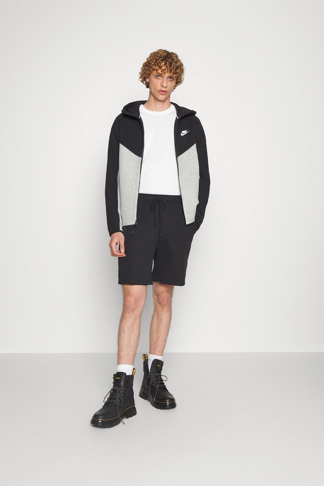 Yeni Tech Fleece Şort - Siyah