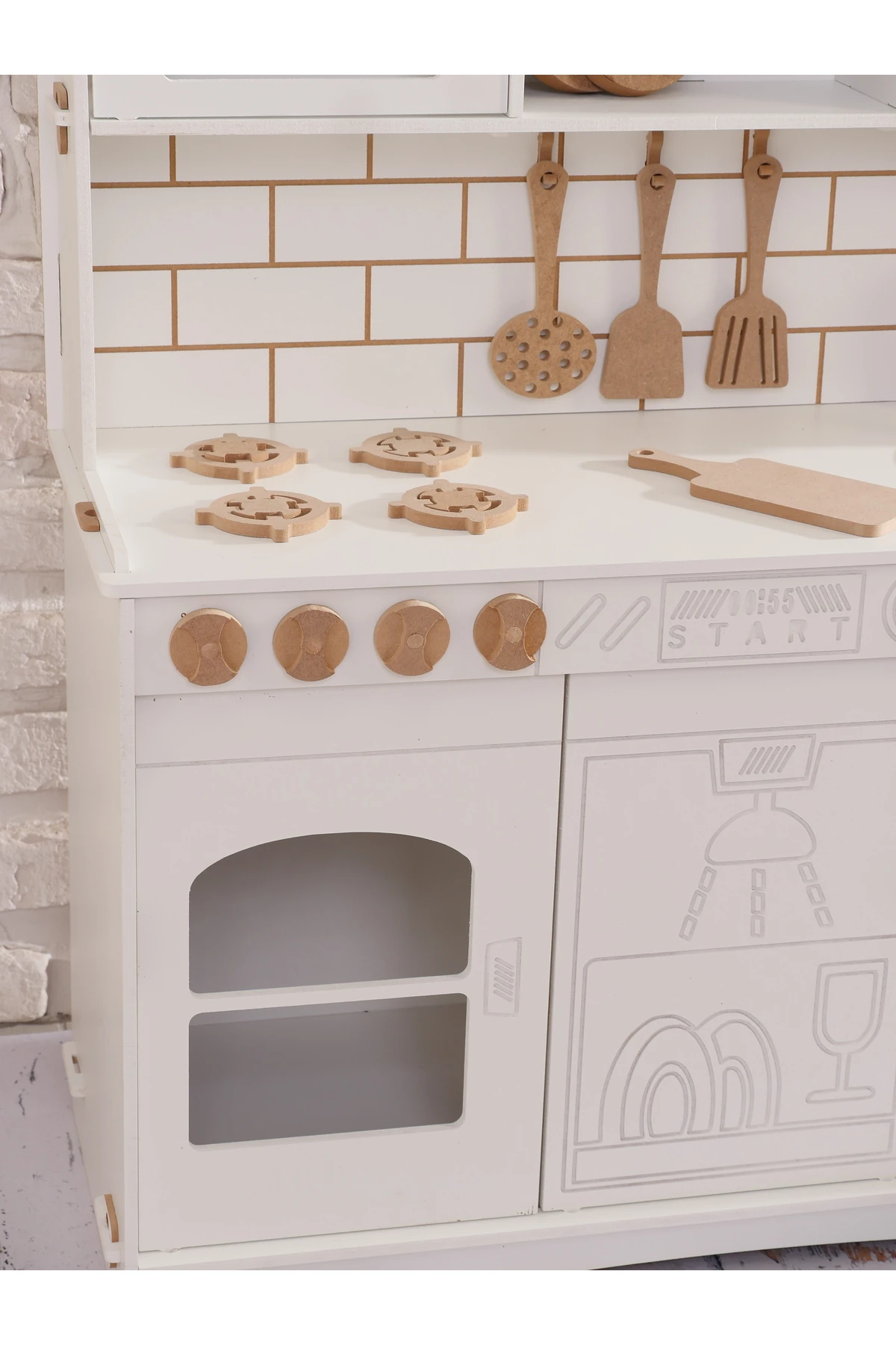 Boyalı Beyaz Ahşap Oyuncak Bulaşık Makine Detaylı Mutfak (Tabak ve Spatula Seti Hediye)