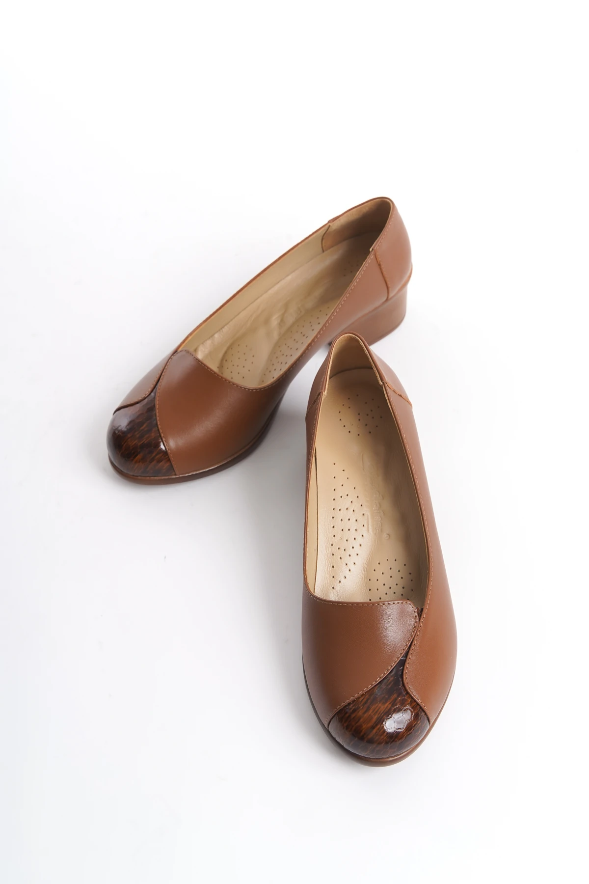 HAKİKİ DERİ ANATOMİK TABAN COMFORT KADIN AYAKKABI