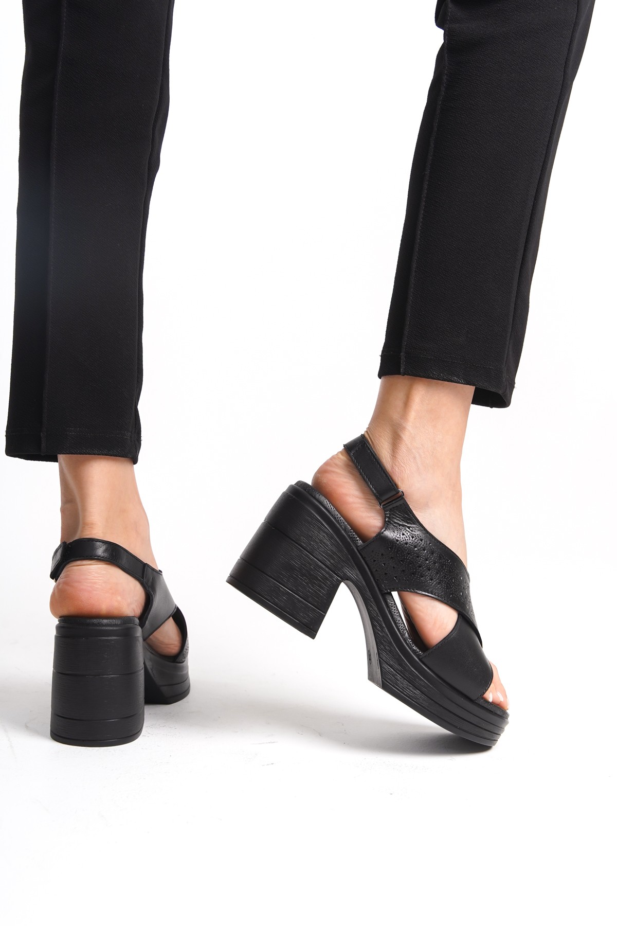 HAKİKİ DERİ 10 CM PLATFORM ÇAPRAZ KADIN SANDALET