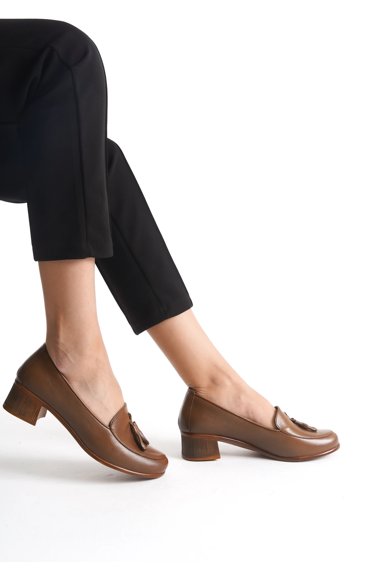 Hakiki Deri Taba Ortopedik Taban Günlük Kadın Ayakkabı TMD20241580