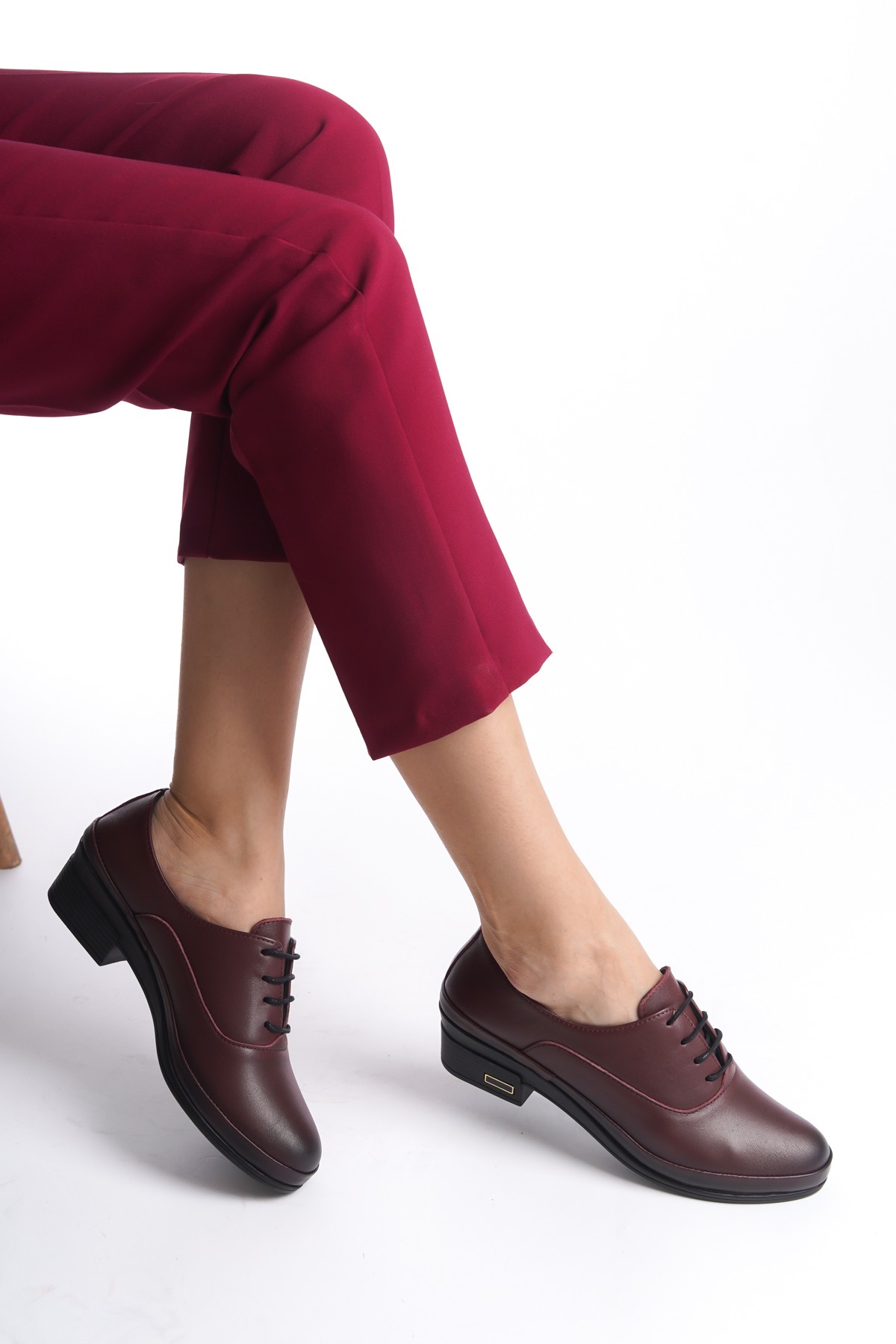 HAKİKİ DERİ ANATOMİK TABAN COMFORT KADIN AYAKKABI - BORDO