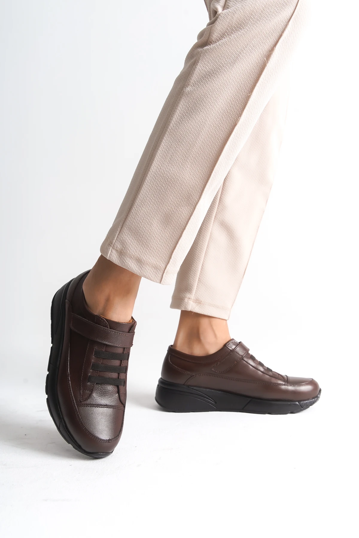 HAKİKİ DERİ ORTOPEDİK TABAN CIRTLI GÜNLÜK KADIN AYAKKABI