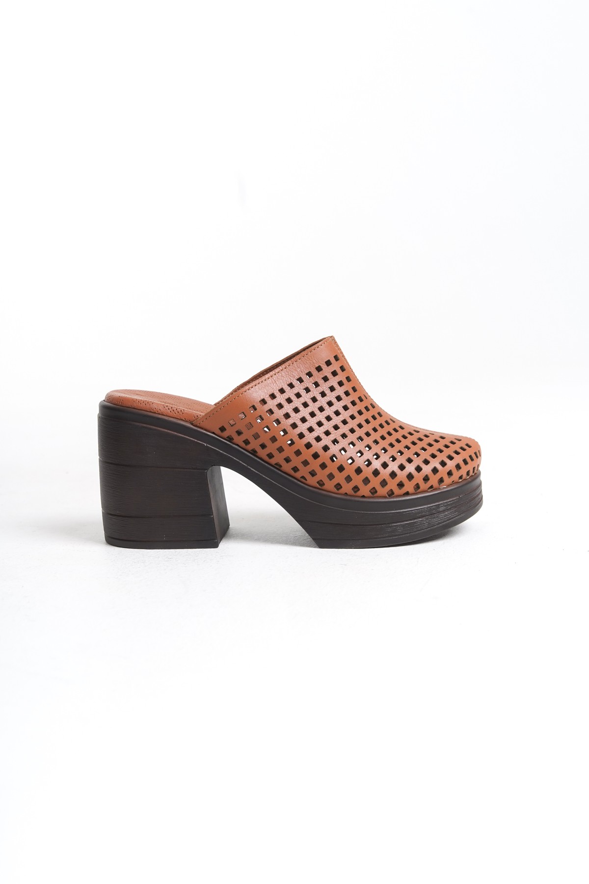 HAKİKİ DERİ 9 CM PLATFORM TOPUKLU ORTOPEDİK SABO TERLİK - TABA