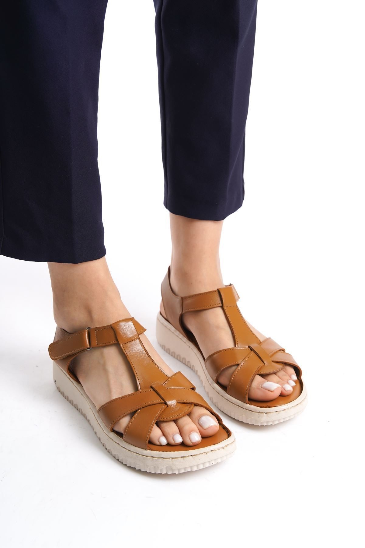 HAKİKİ DERİ ANATOMİK TABAN COMFORT KADIN SANDALET TMD202414