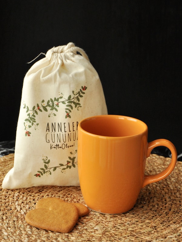 Anneler Günü Hediye Keseli Kupa Hardal 300 ml