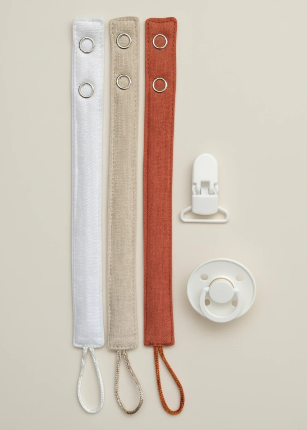 3'lü Pamuk Müslin Bebek Emzik Askısı - Plastik Klips, Kolay Açılır Emzik Tutacağı / Zinciri | 2x25 cm - bej beyaz kiremit