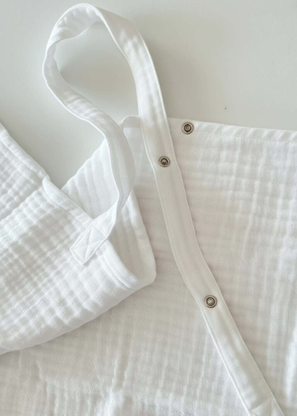 4 Katlı Müslin Emzirme Örtüsü – Çıtçıtlı, İç Göstermez 80x70cm