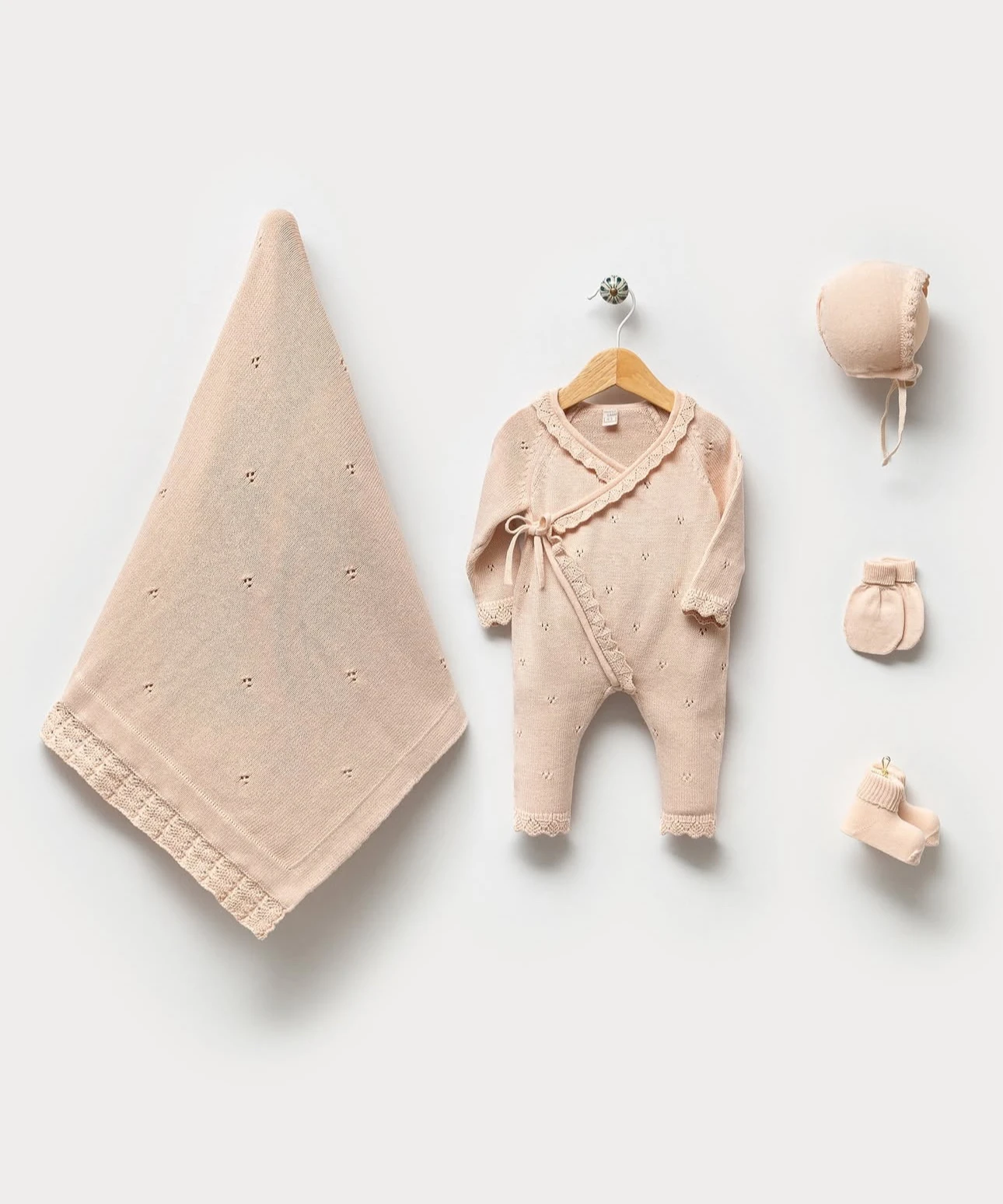 Kız Bebek 5li Hastane Çıkışı 