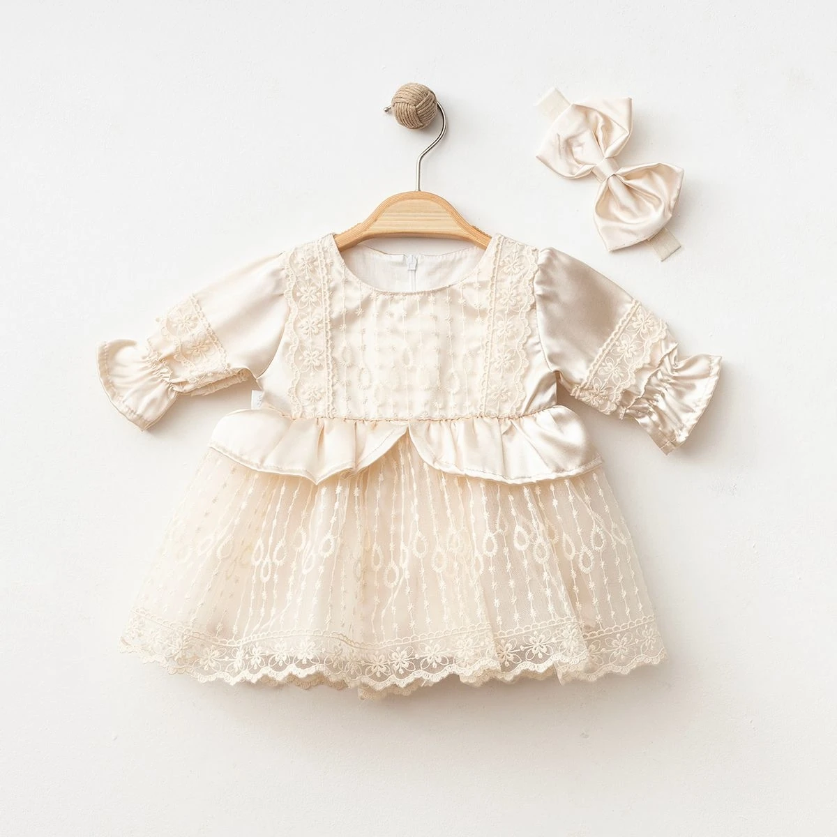 Kız 0-3 Ay Fiyonk Ve Tüllü Saten Elbise