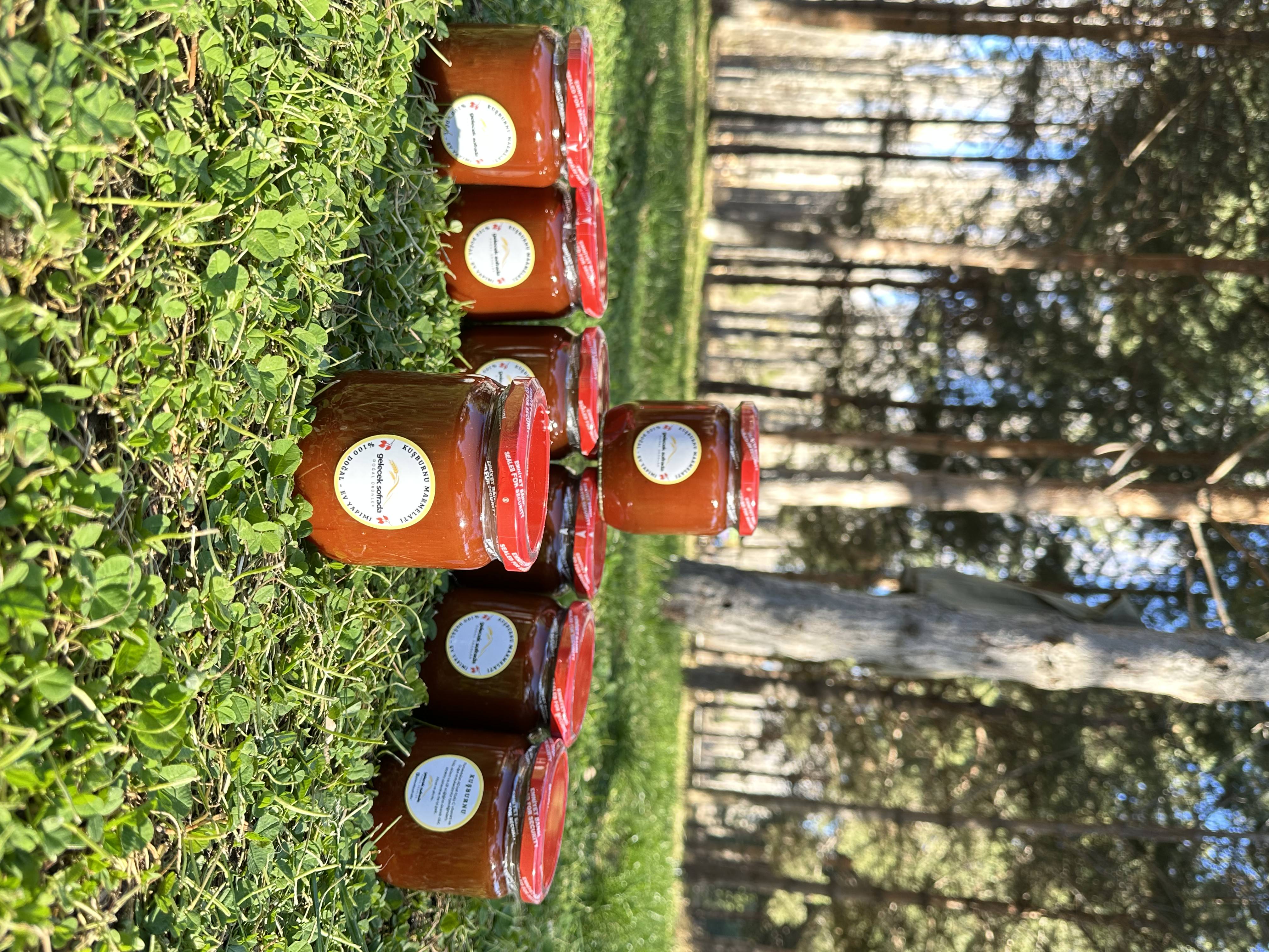 KUŞBURNU MARMELATI %100 DOĞAL KATKISIZ EV YAPIMIDIR