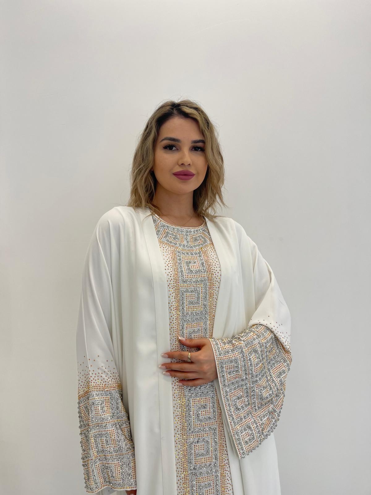 2731 ÖZEL TAŞ İŞLEMELİ TASARIM ABAYA - ابيض 