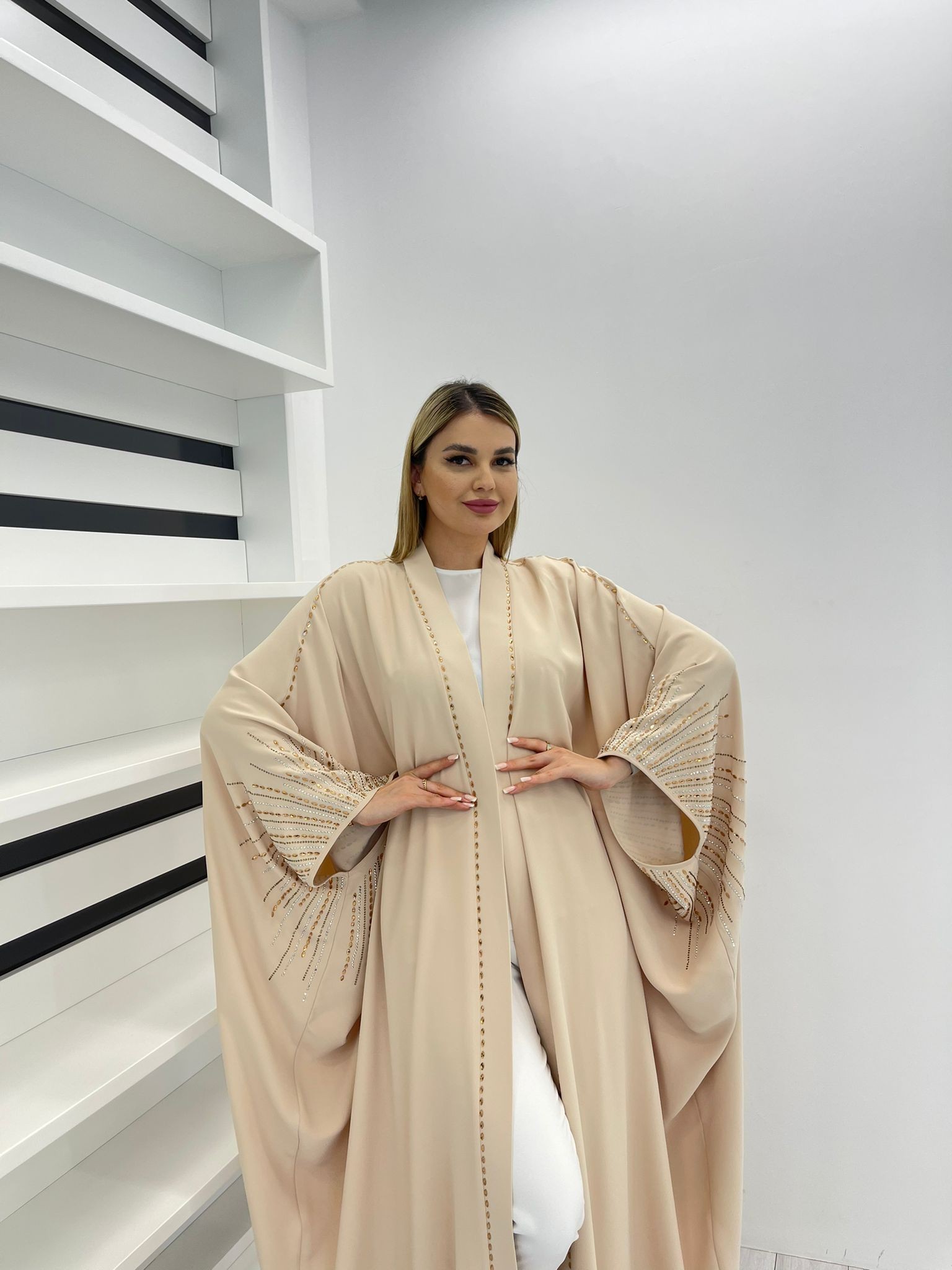 2839 KOL UCU TAŞ İŞLEME DETAYLI ABAYA - BEJ